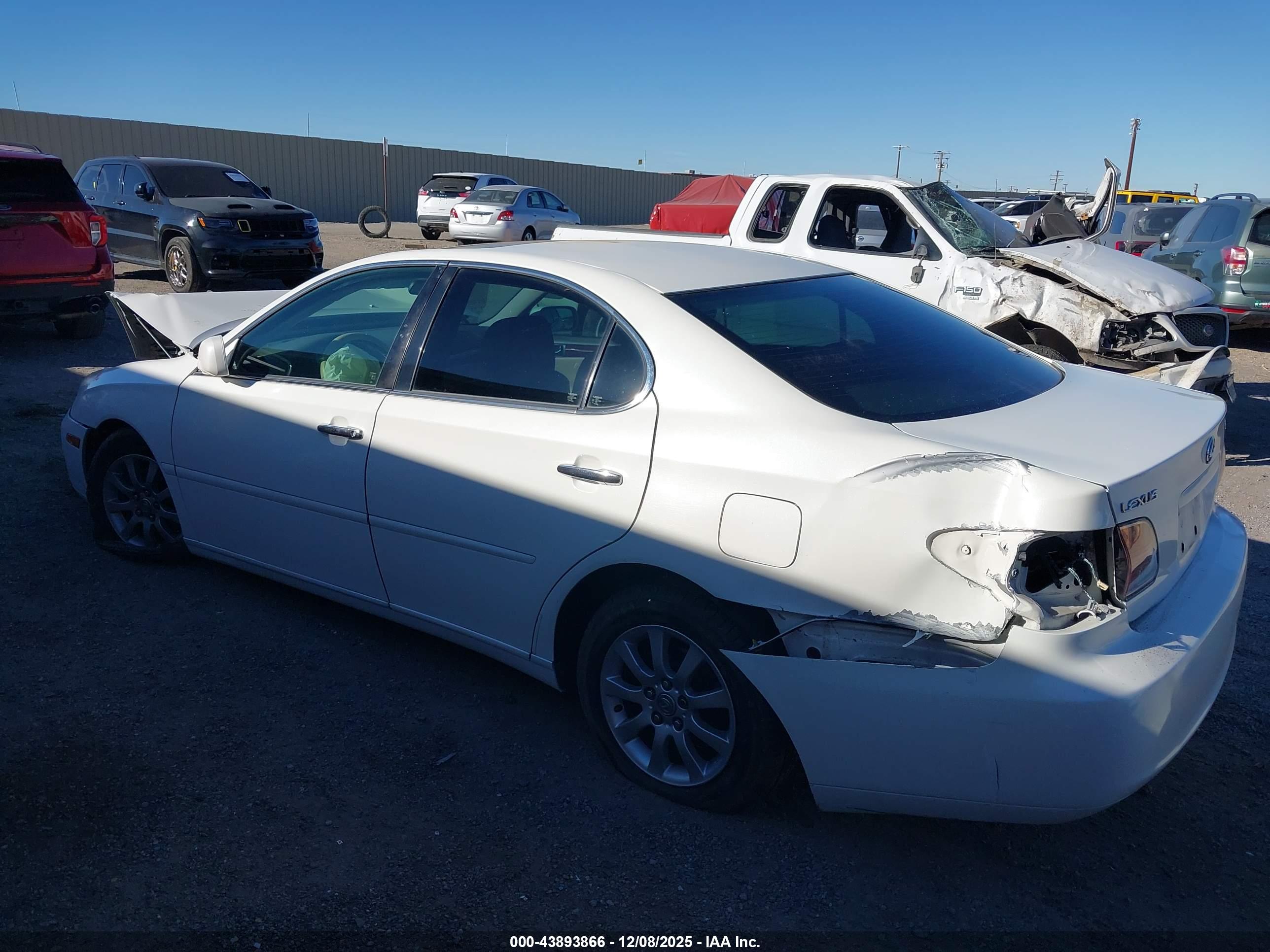 LEXUS ES image 3