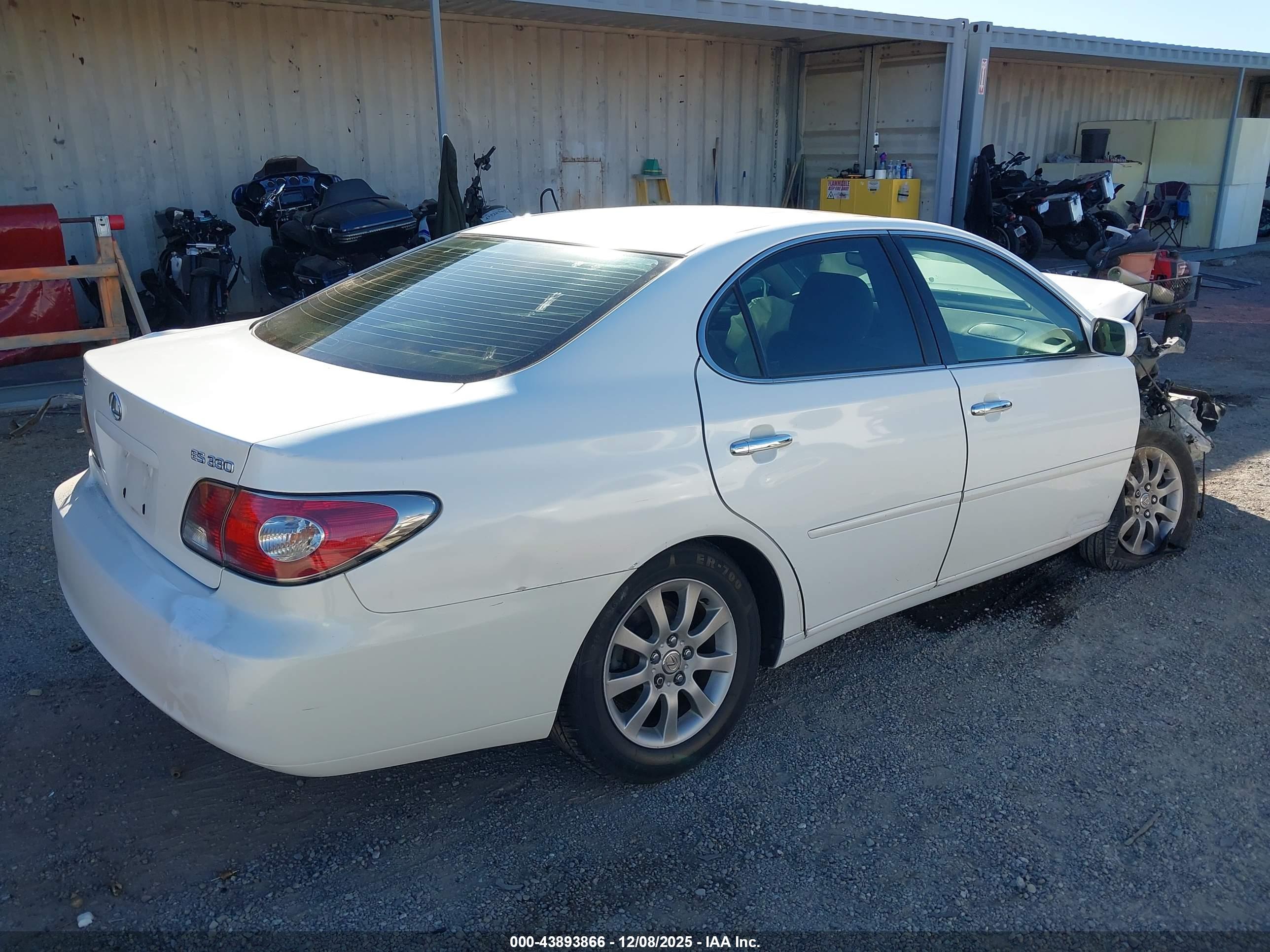 LEXUS ES image 4