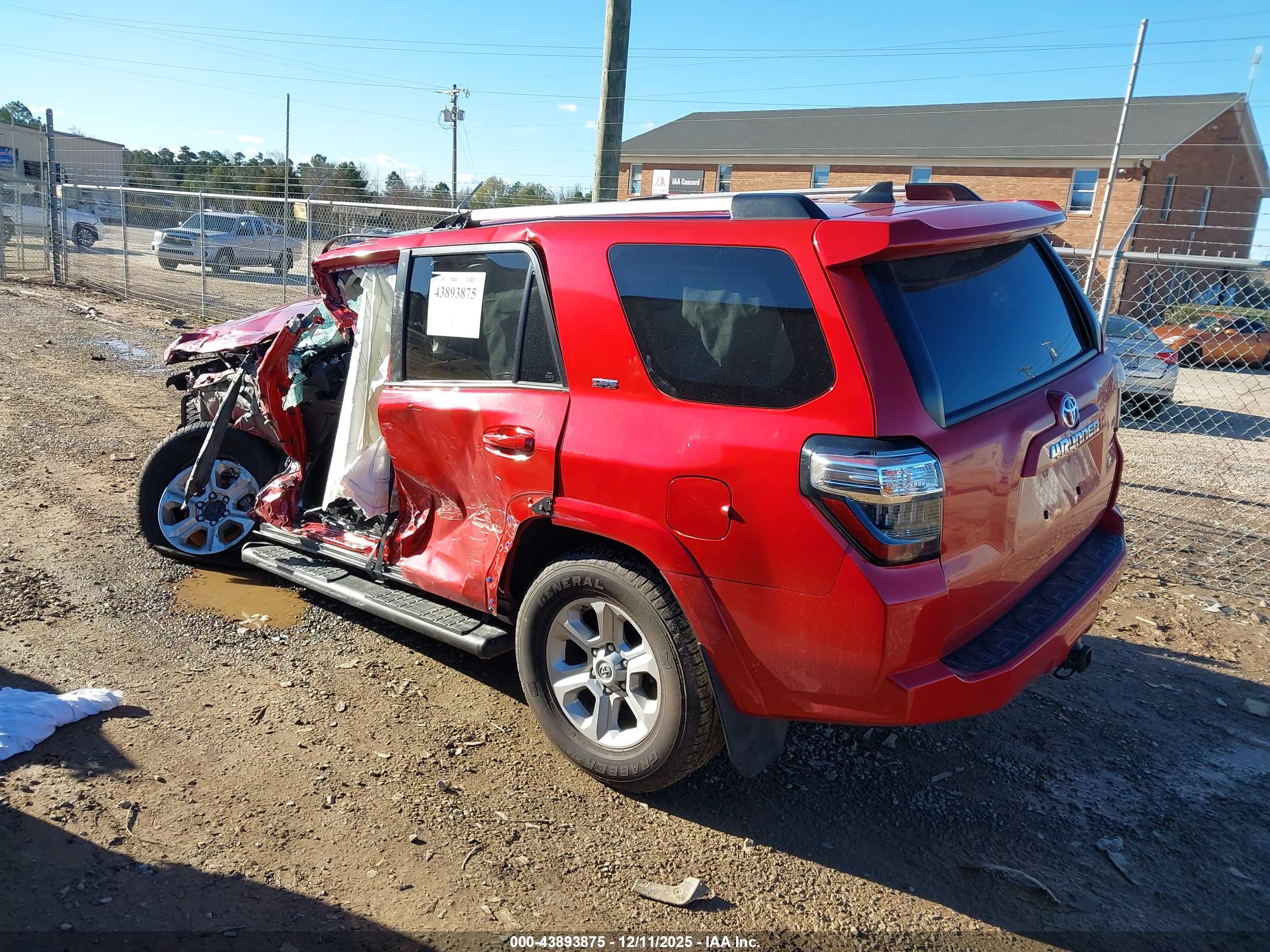 TOYOTA 4RUNNER image 3