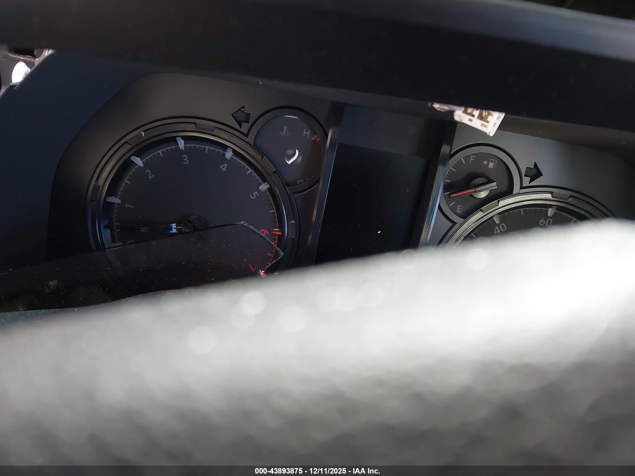 TOYOTA 4RUNNER image 7
