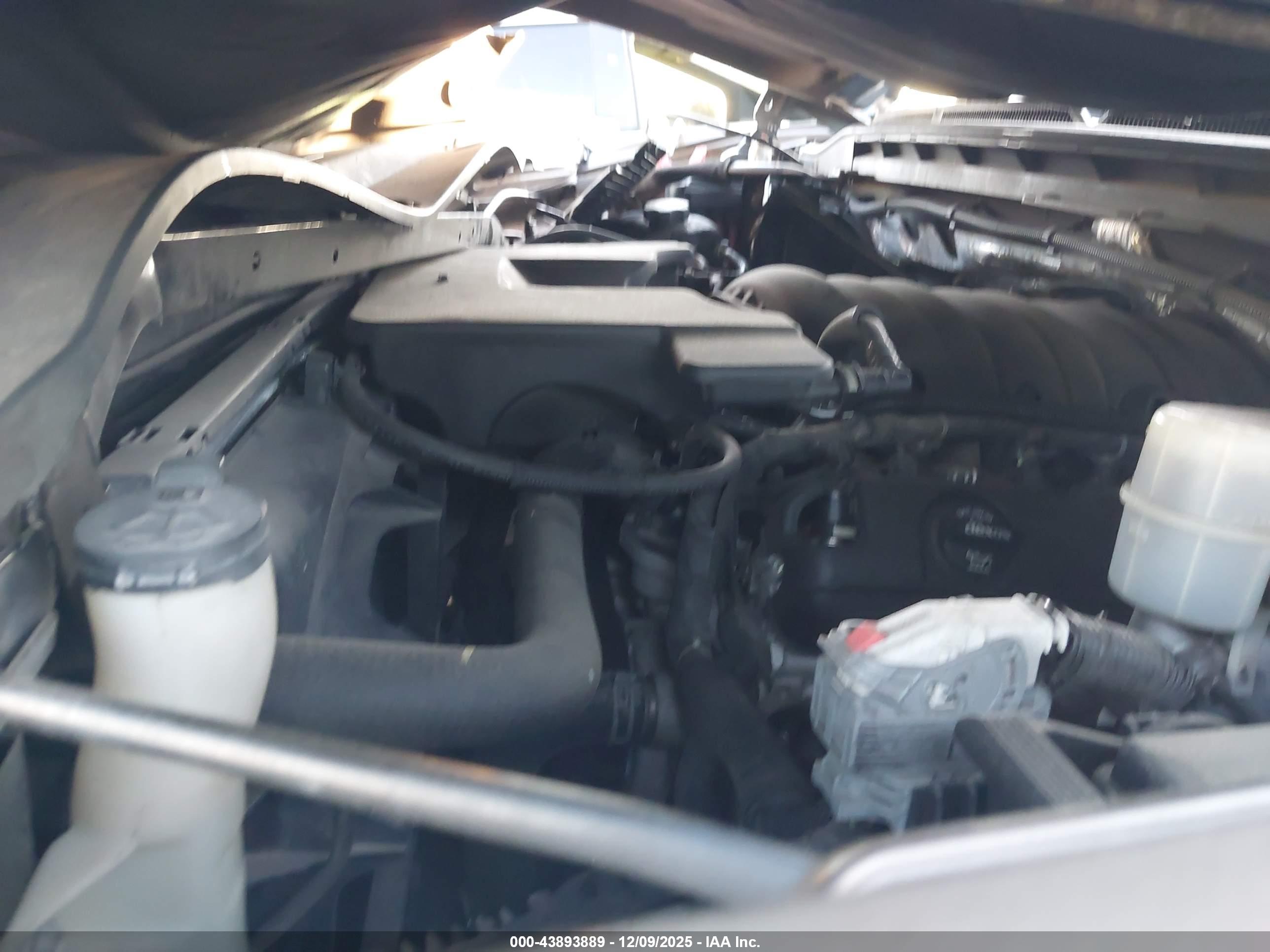 GMC SIERRA image 10