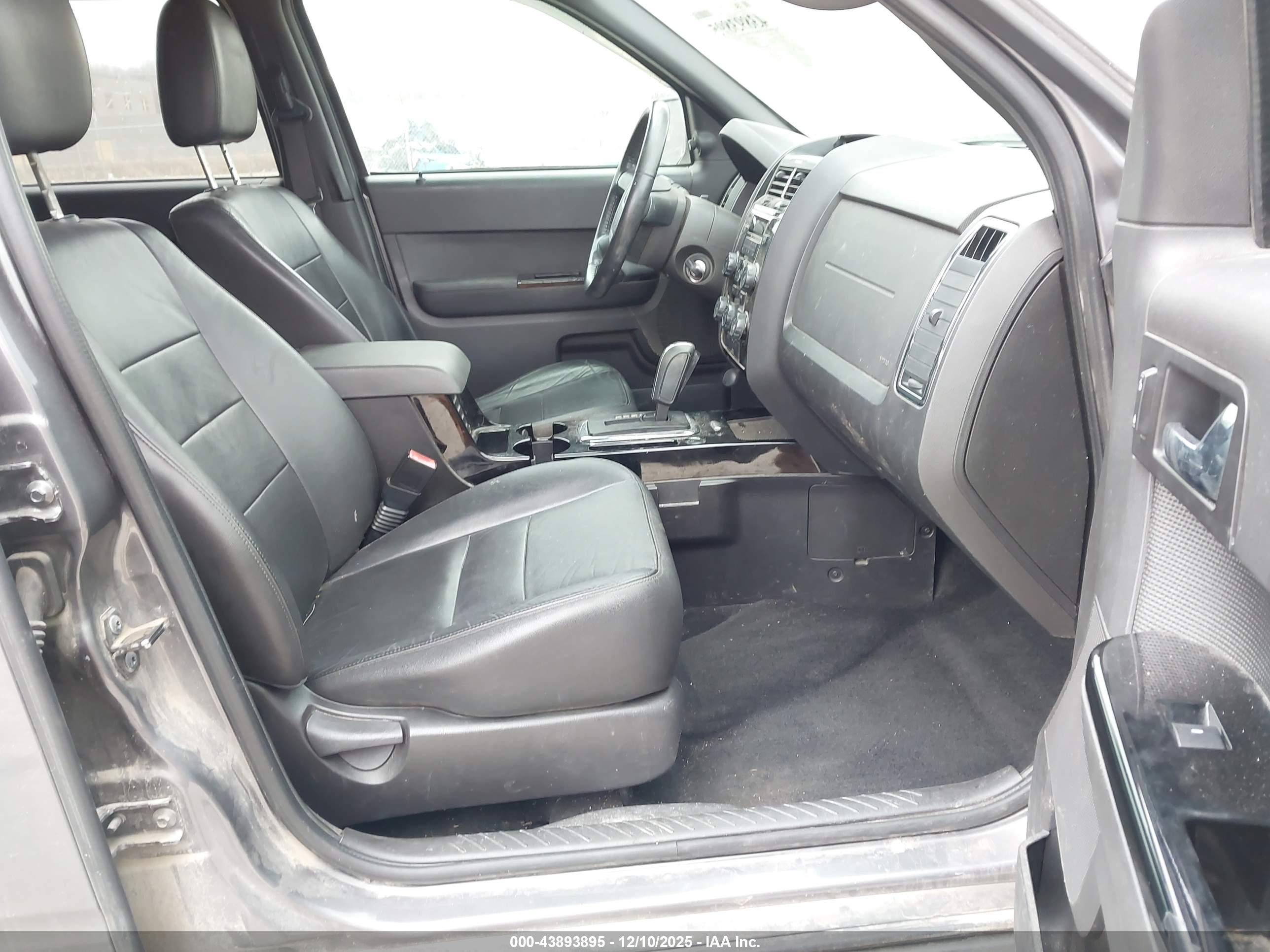 FORD ESCAPE image 5