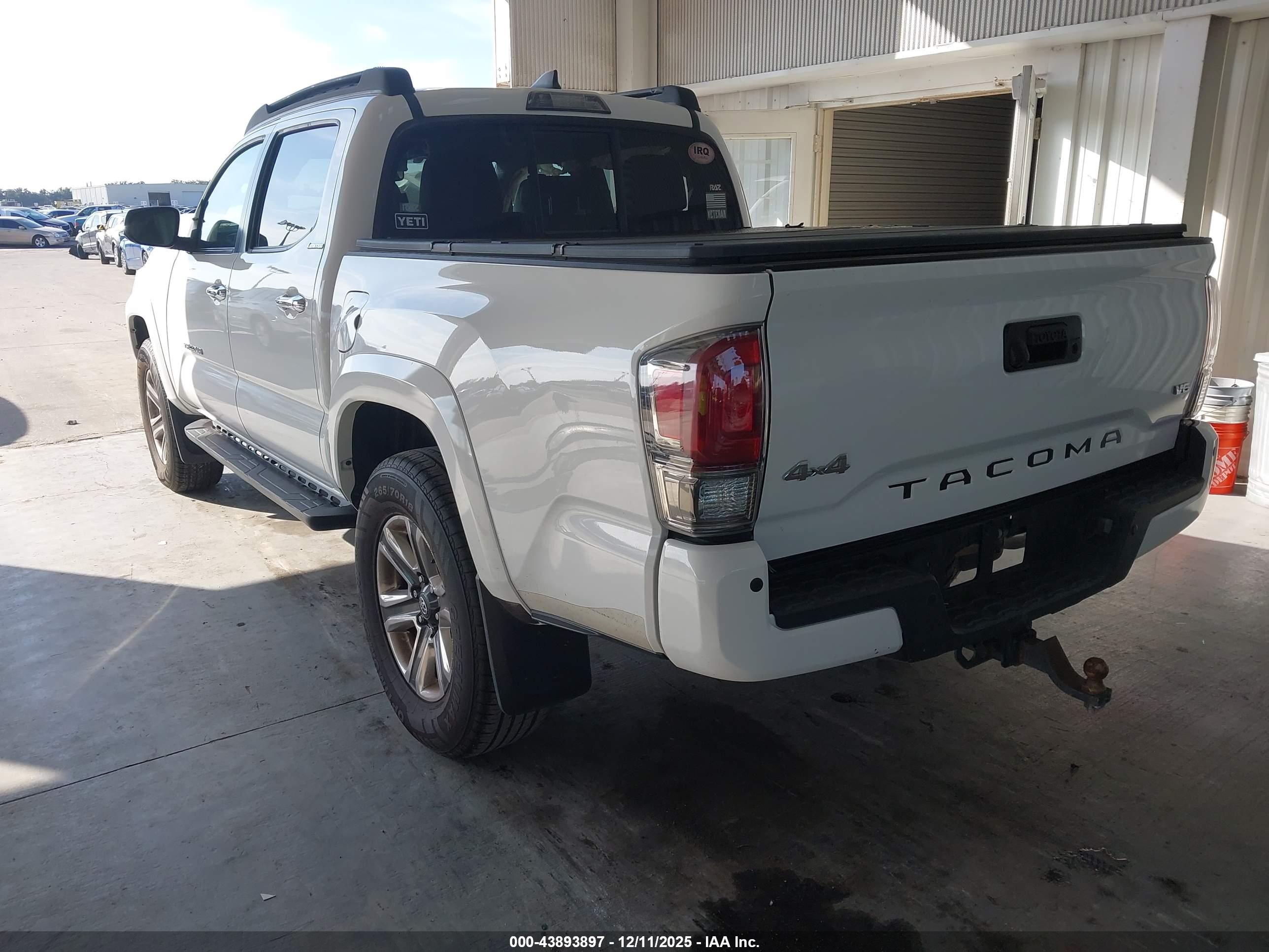 TOYOTA TACOMA image 3