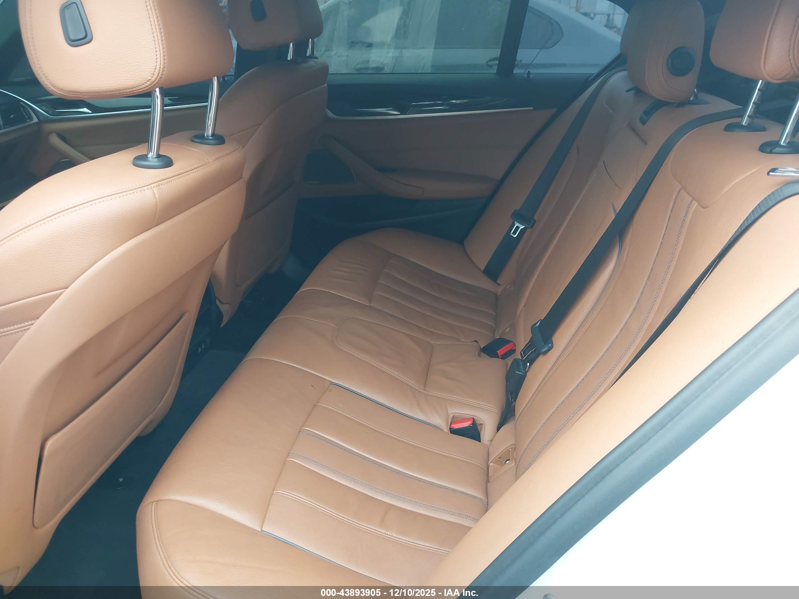 BMW 540I image 8