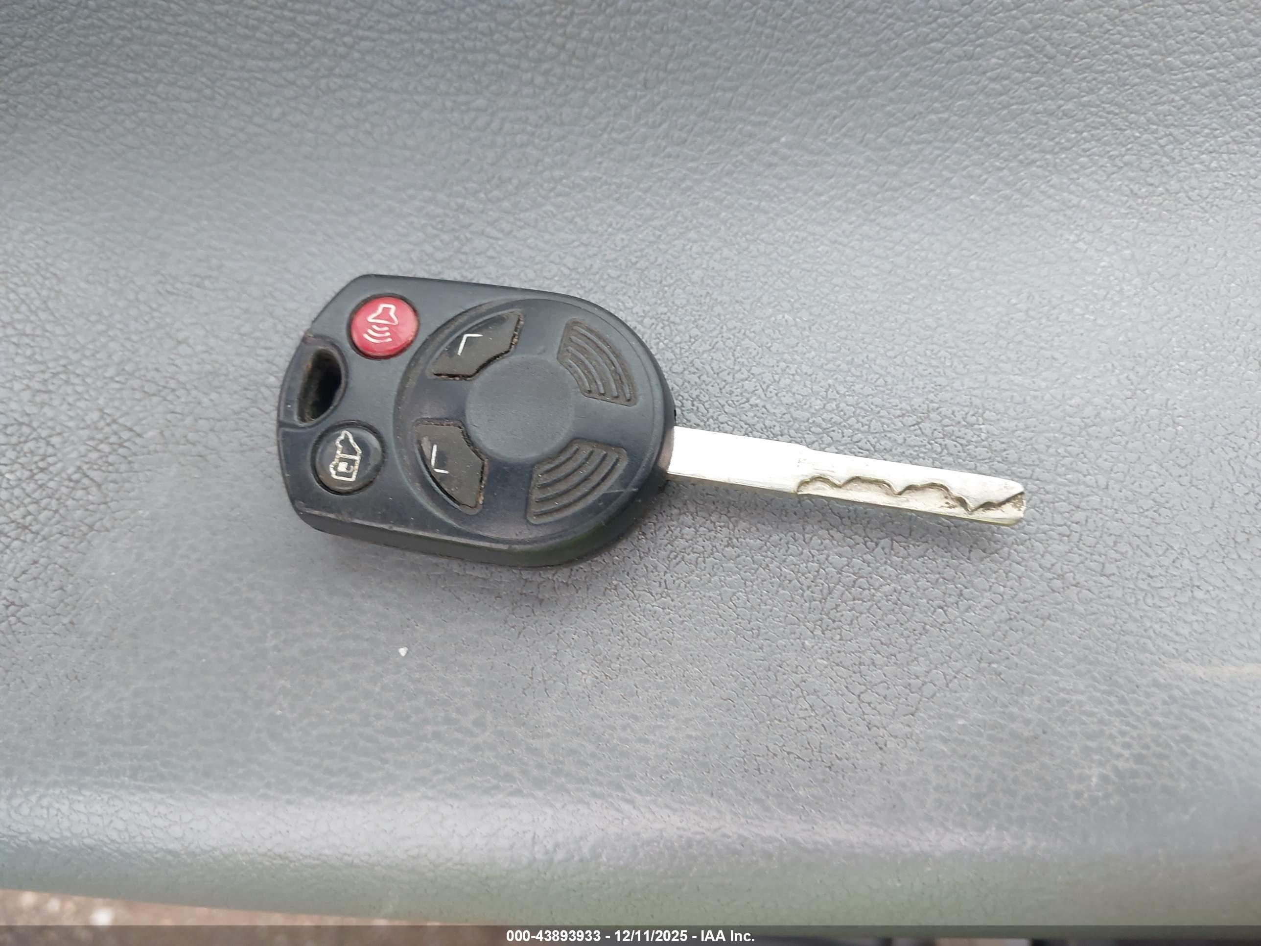FORD TRANSIT-350 image 11