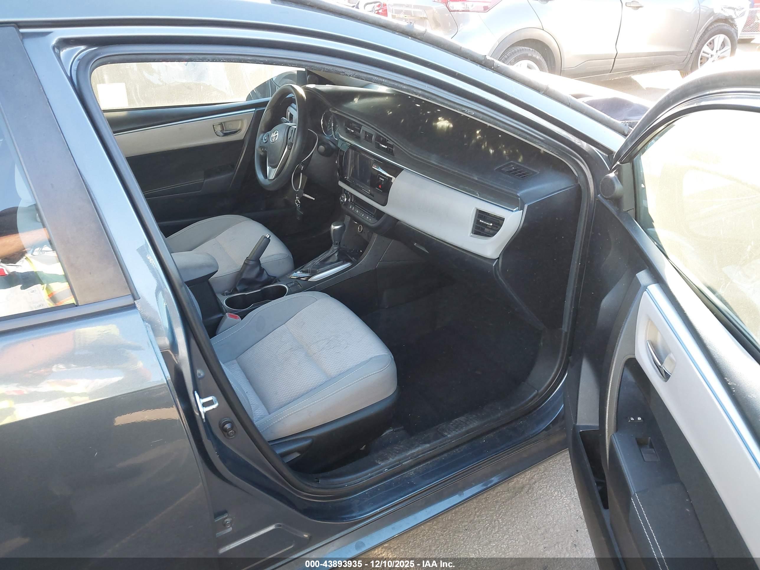 TOYOTA COROLLA image 5