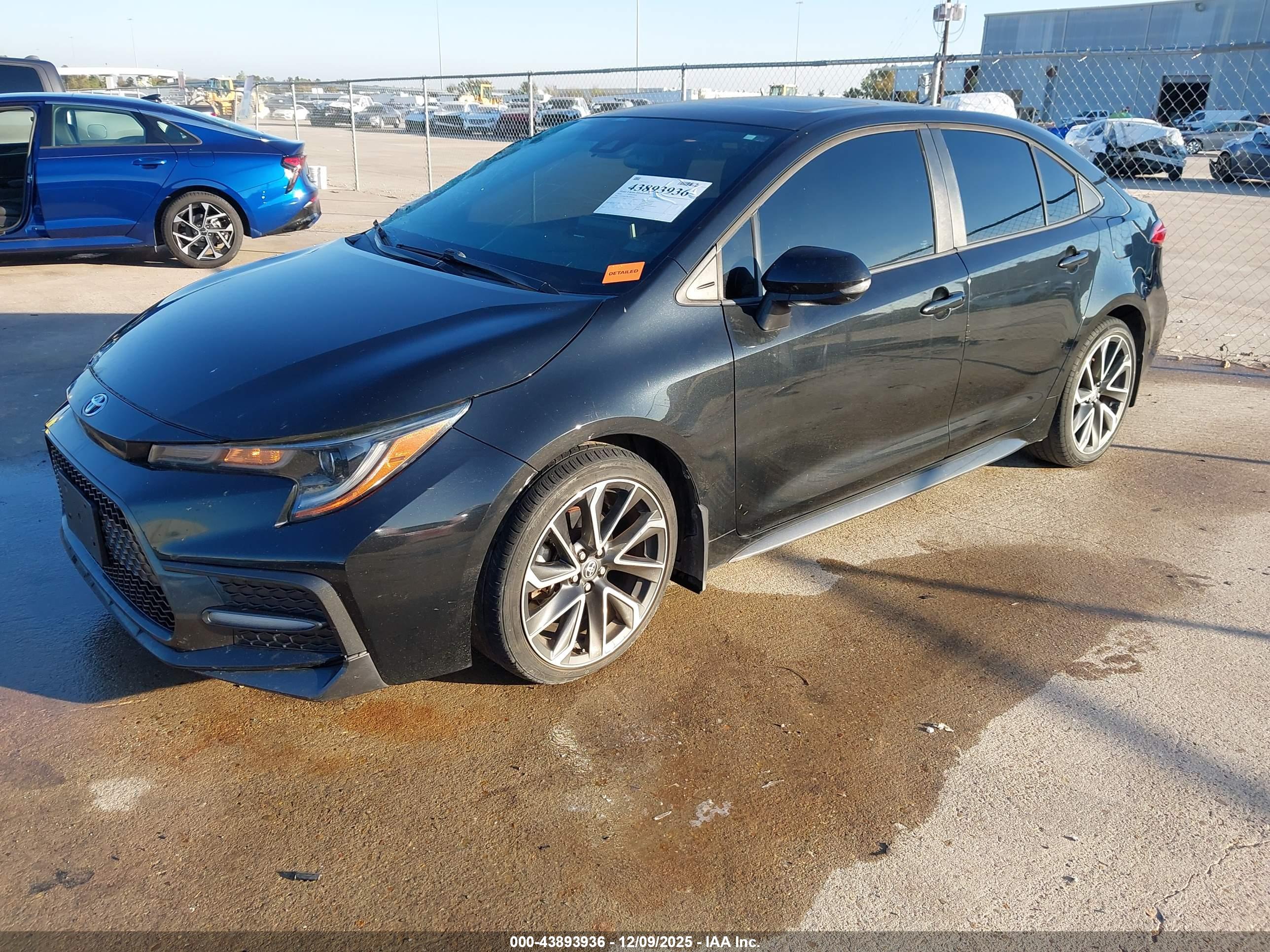 TOYOTA COROLLA image 2