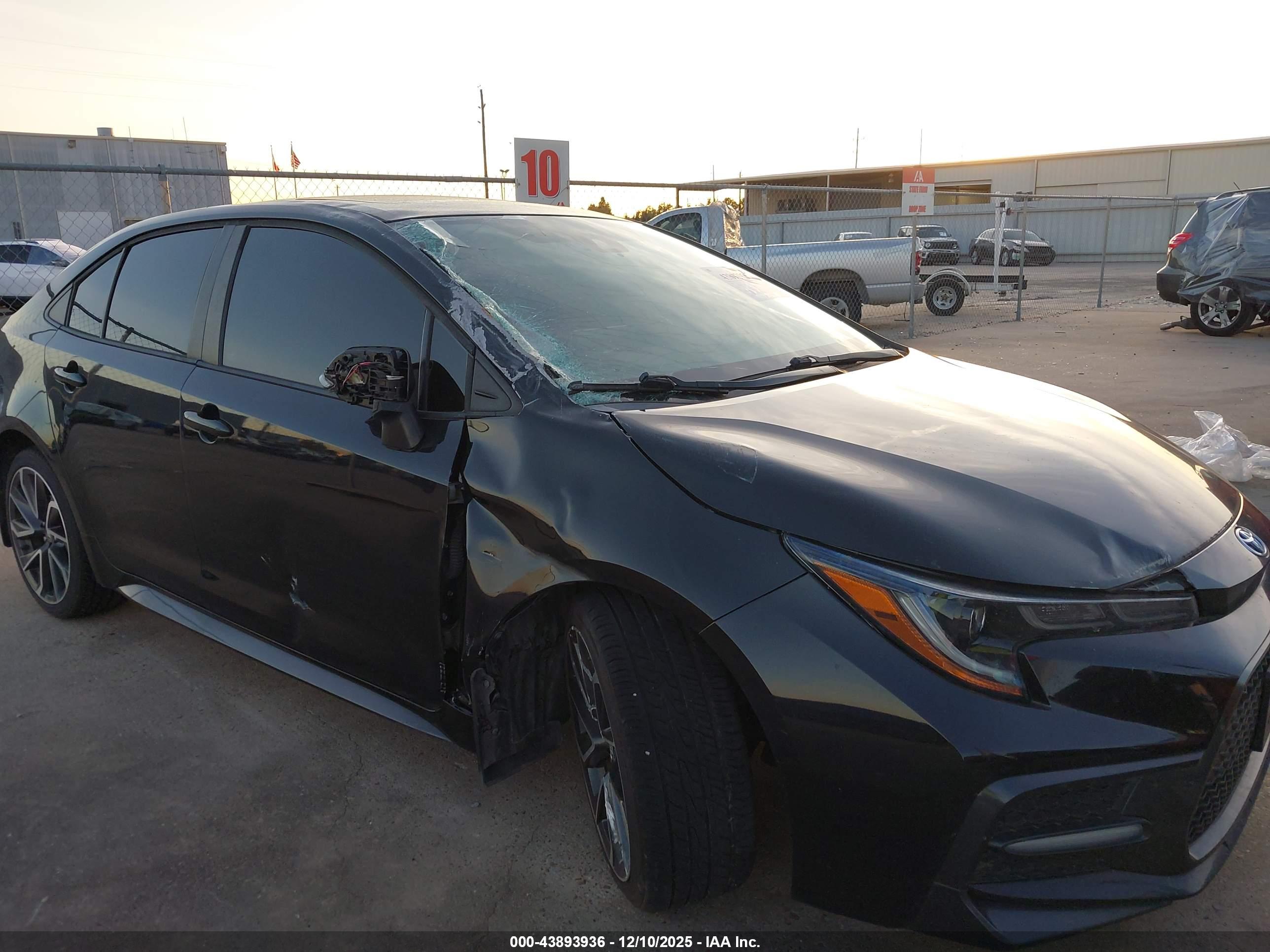TOYOTA COROLLA image 6