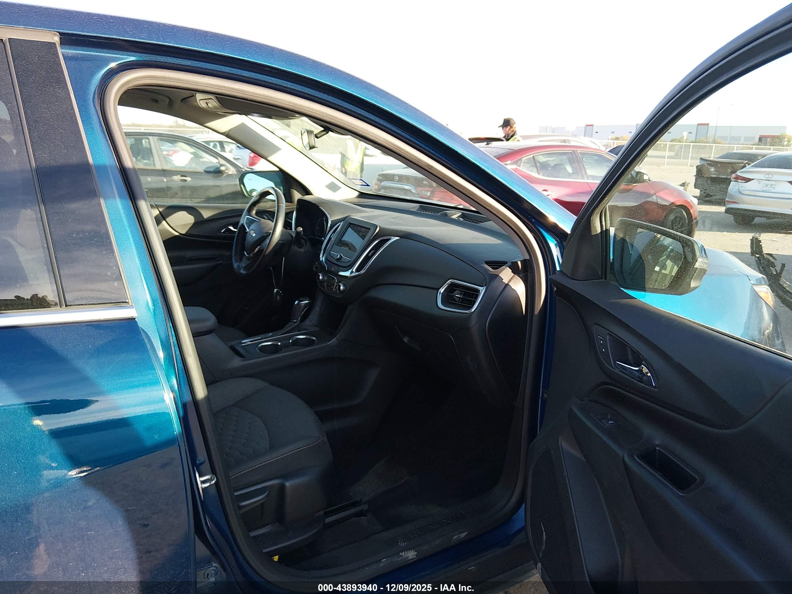CHEVROLET EQUINOX image 5