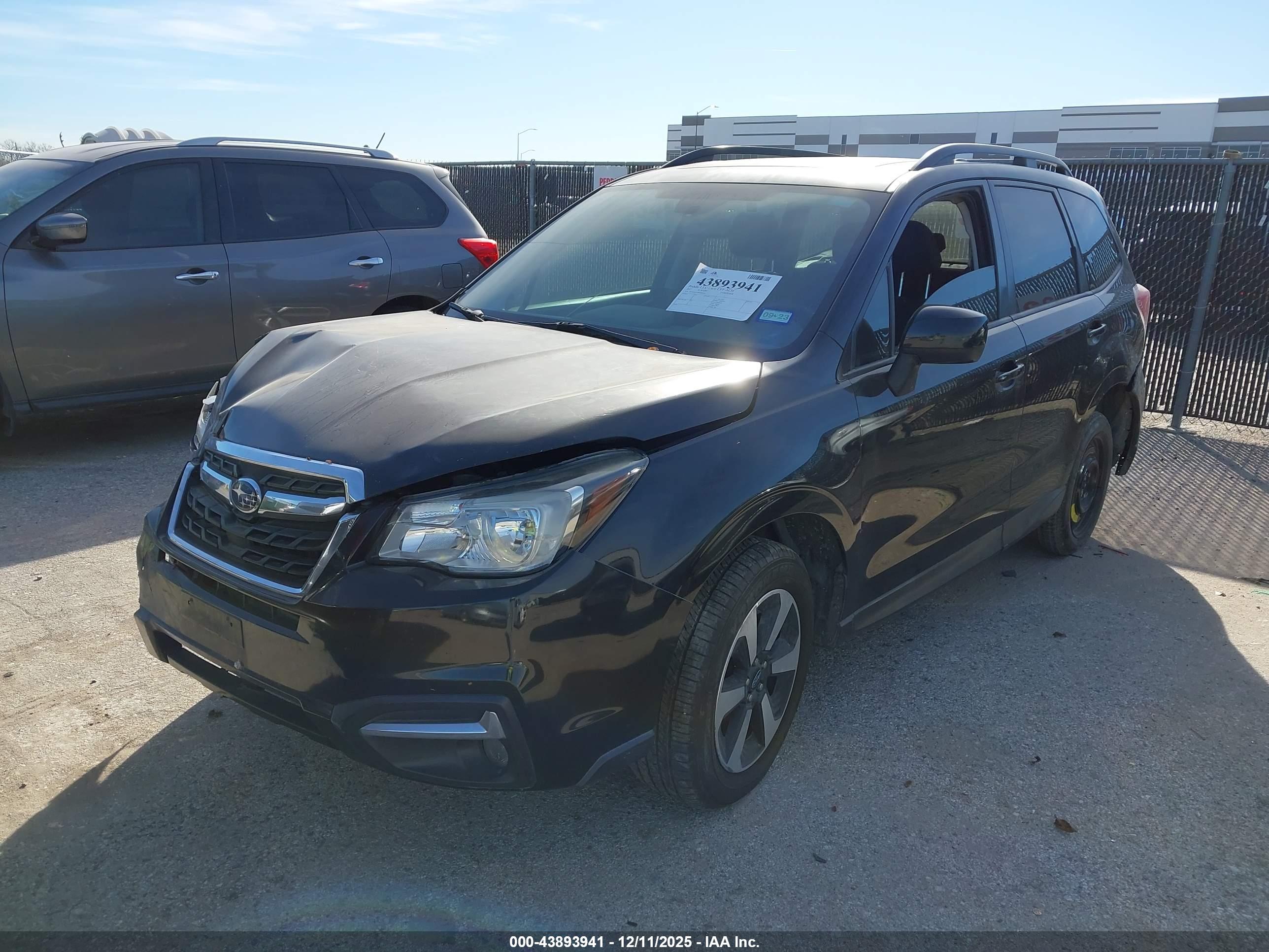 SUBARU FORESTER image 2