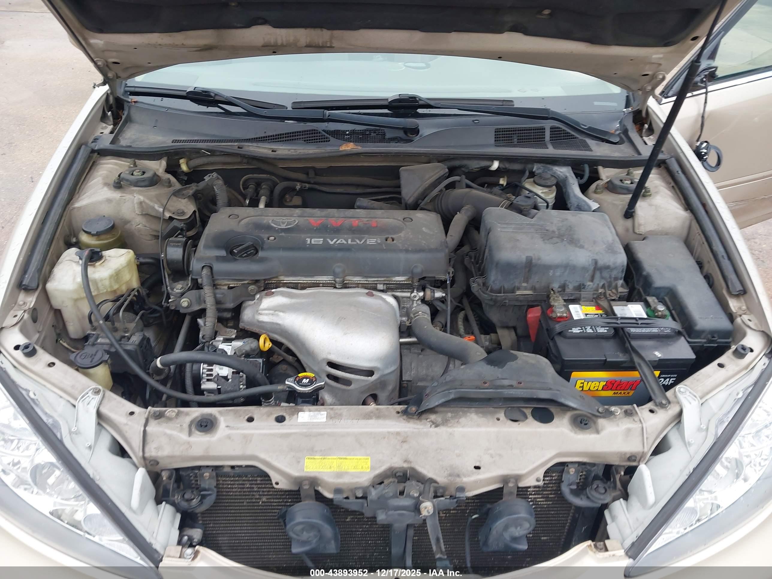 TOYOTA CAMRY image 10