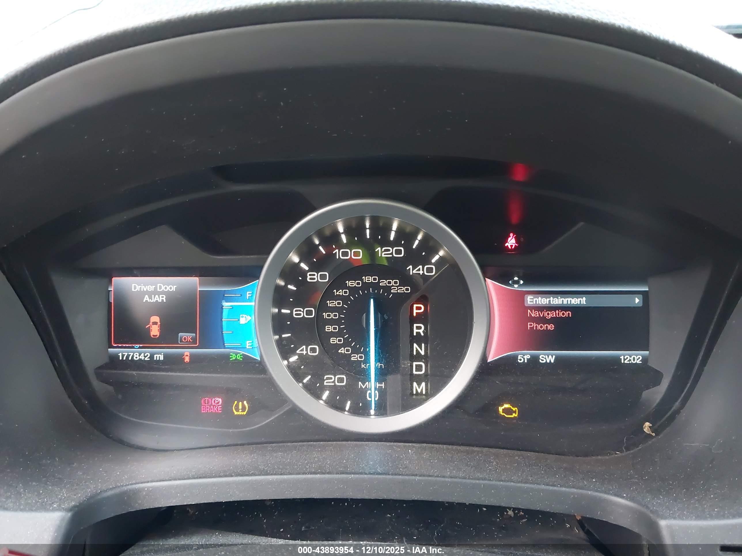 FORD EXPLORER image 7