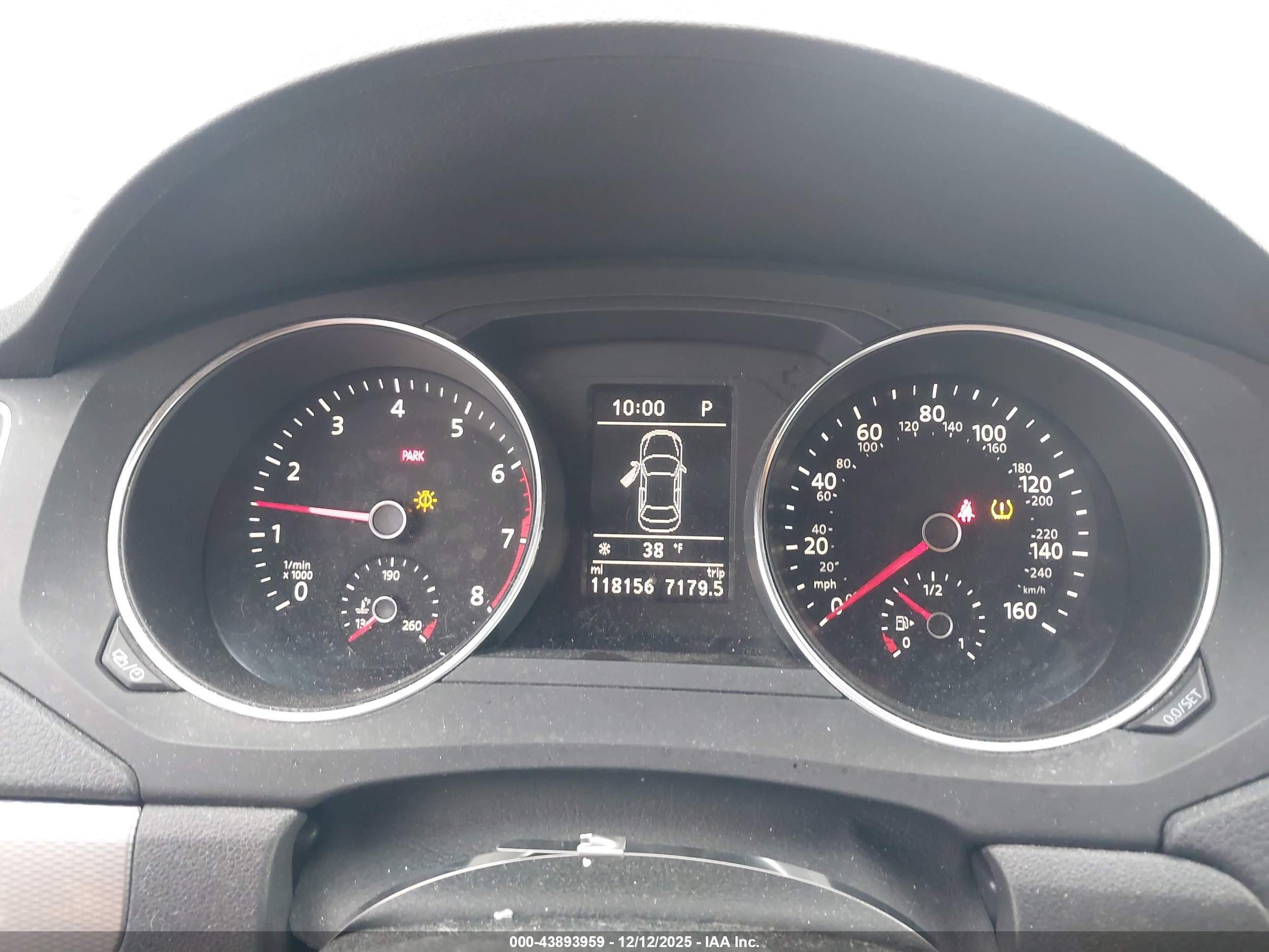VOLKSWAGEN JETTA image 7