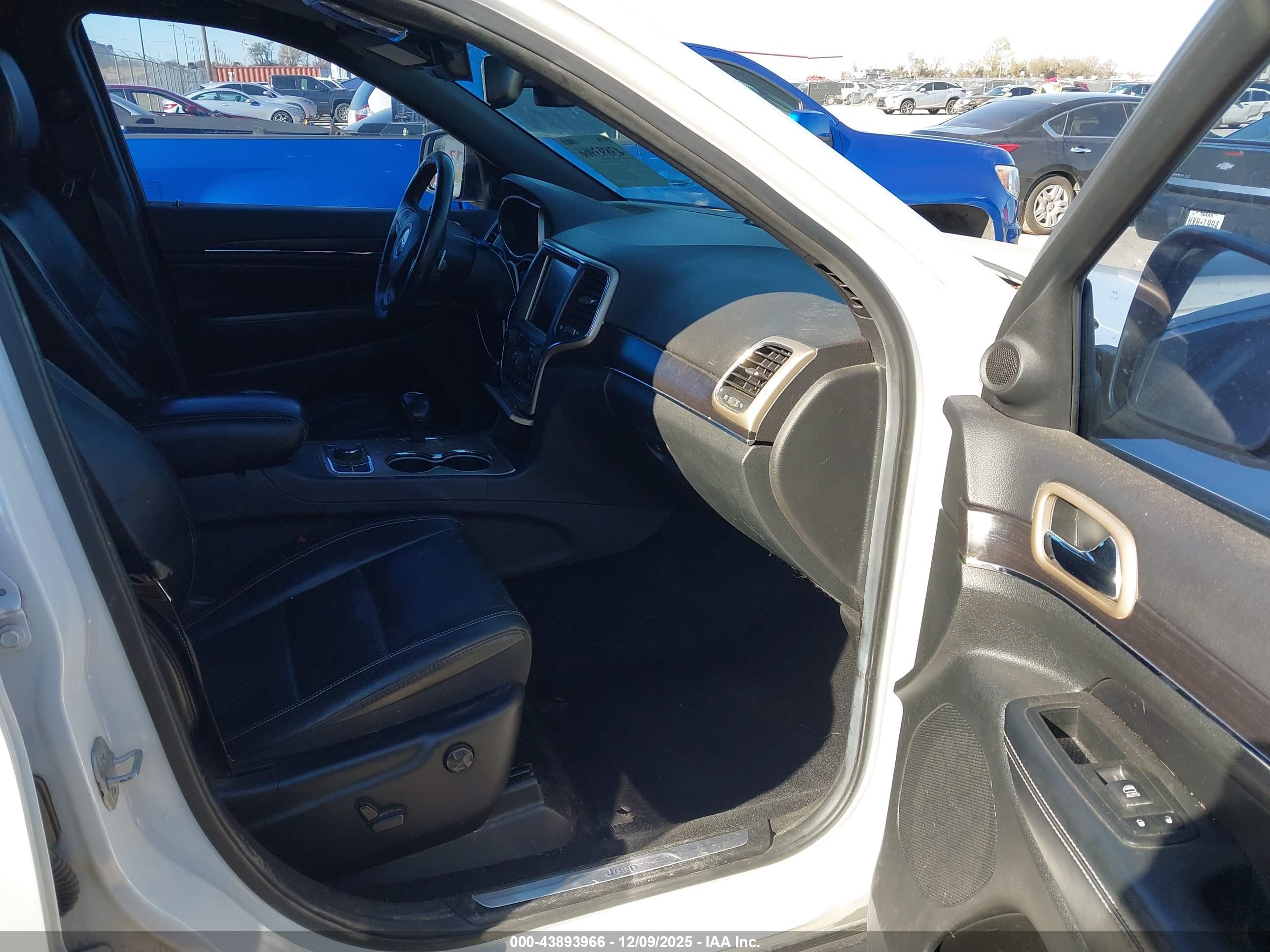 JEEP GRAND image 5