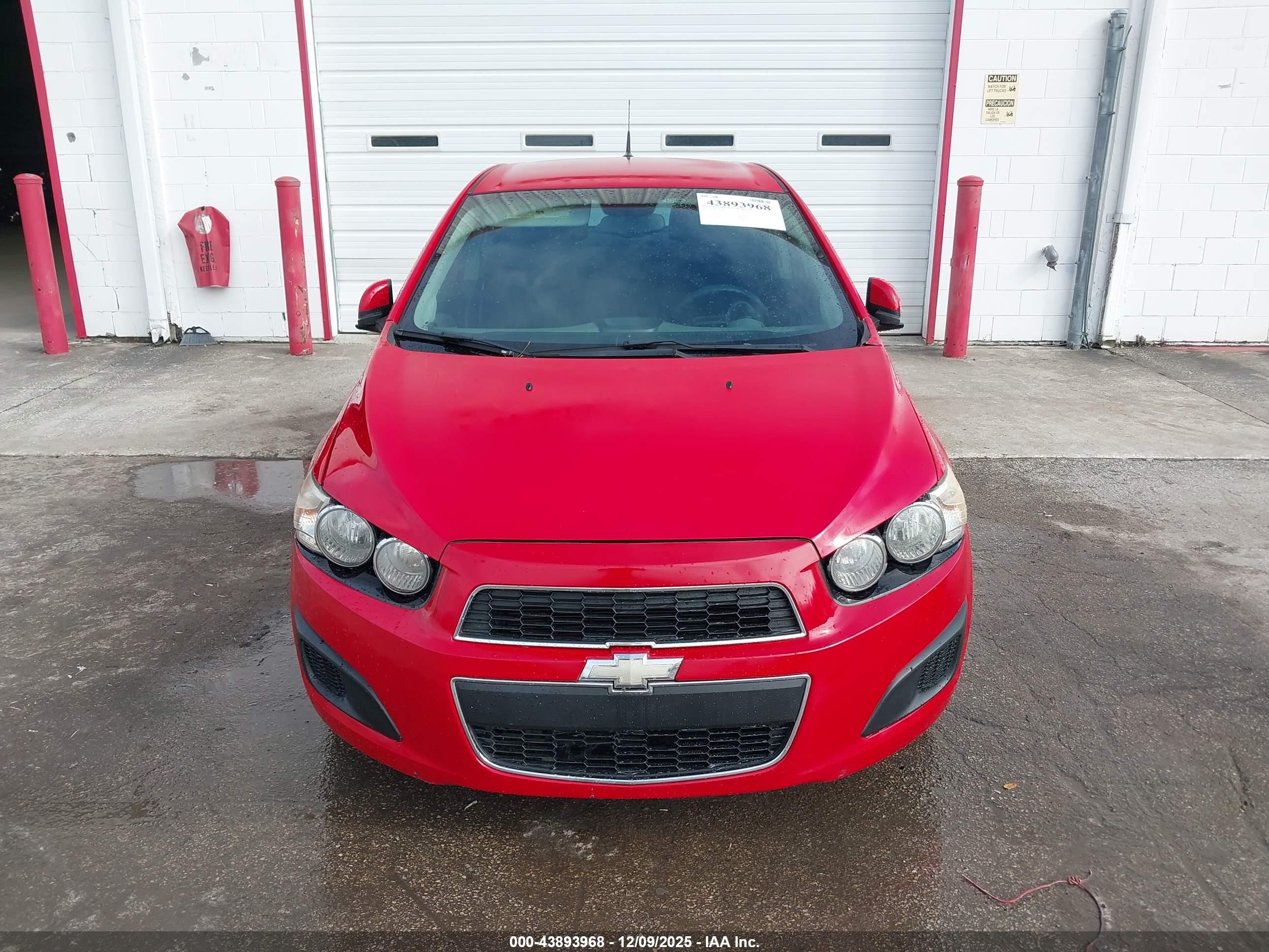 CHEVROLET SONIC image 6