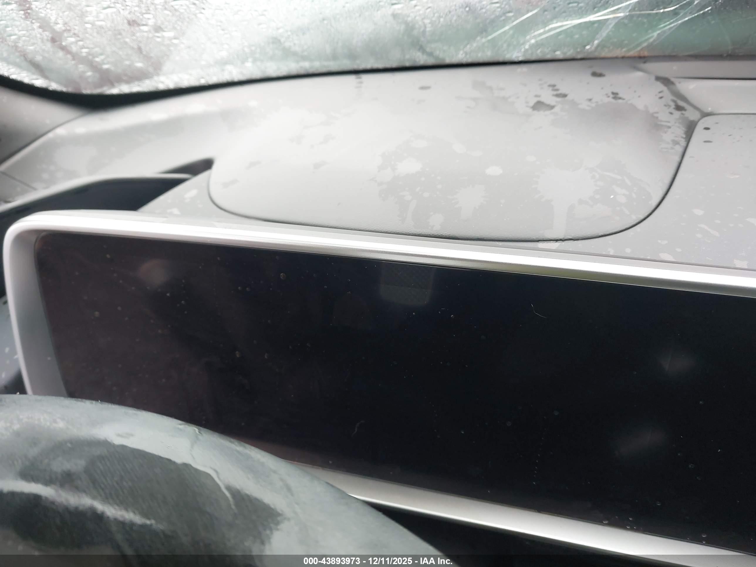 HYUNDAI IONIQ image 7