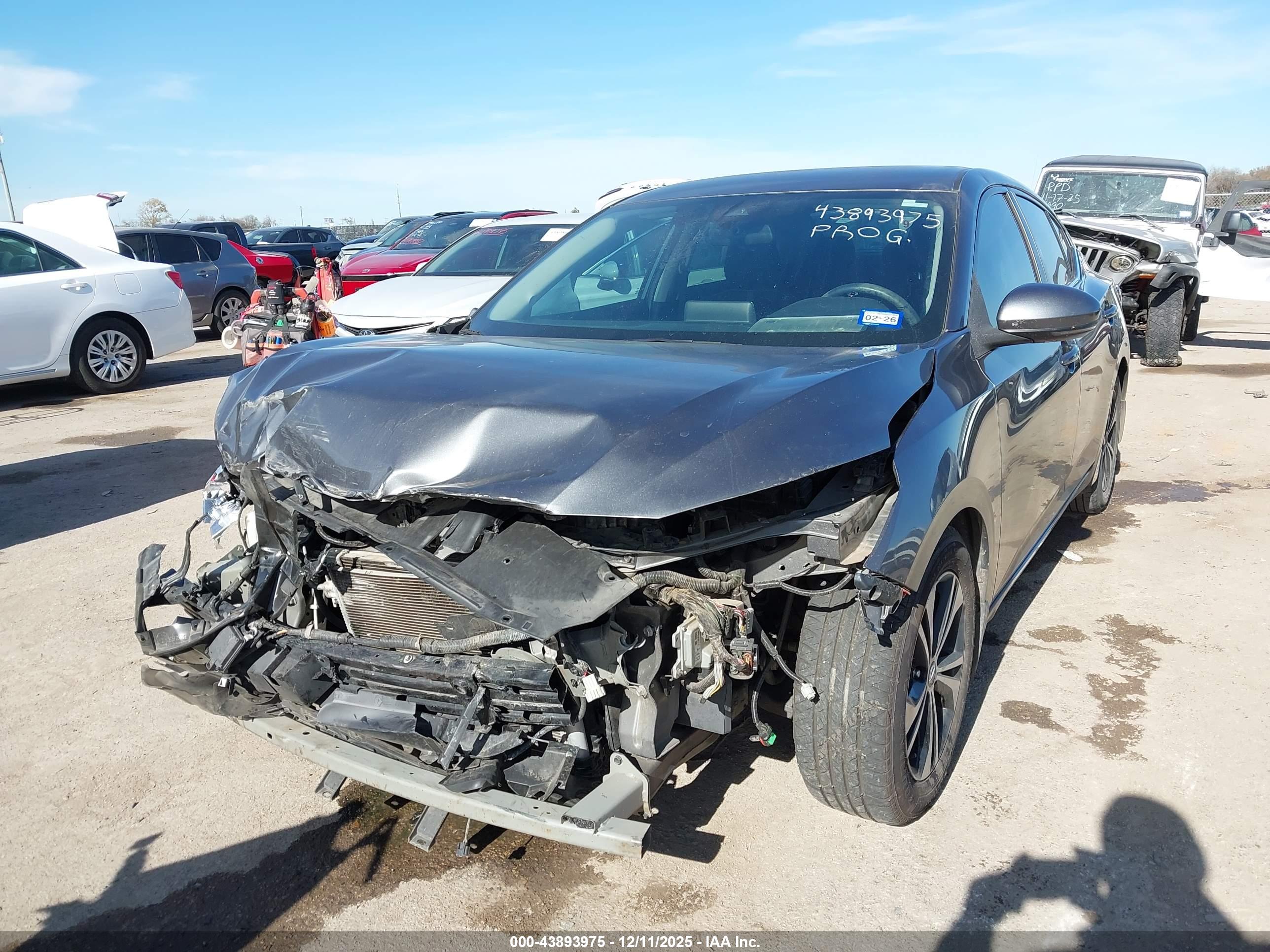 NISSAN SENTRA image 2