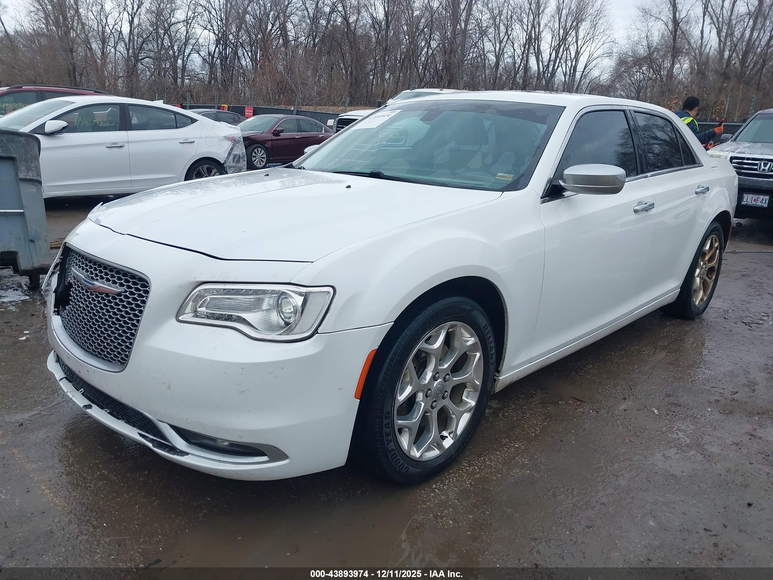 CHRYSLER 300C image 2