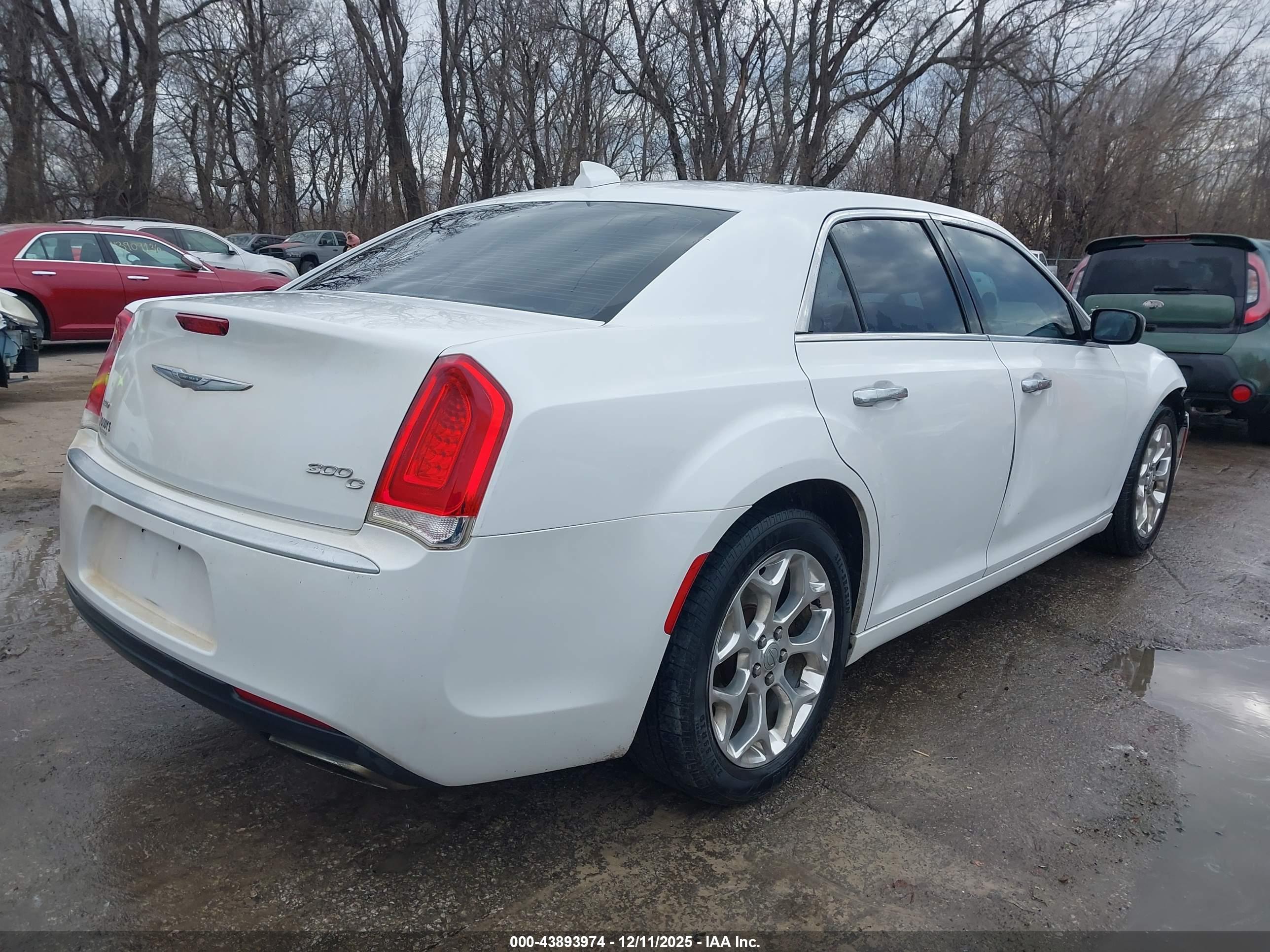 CHRYSLER 300C image 4