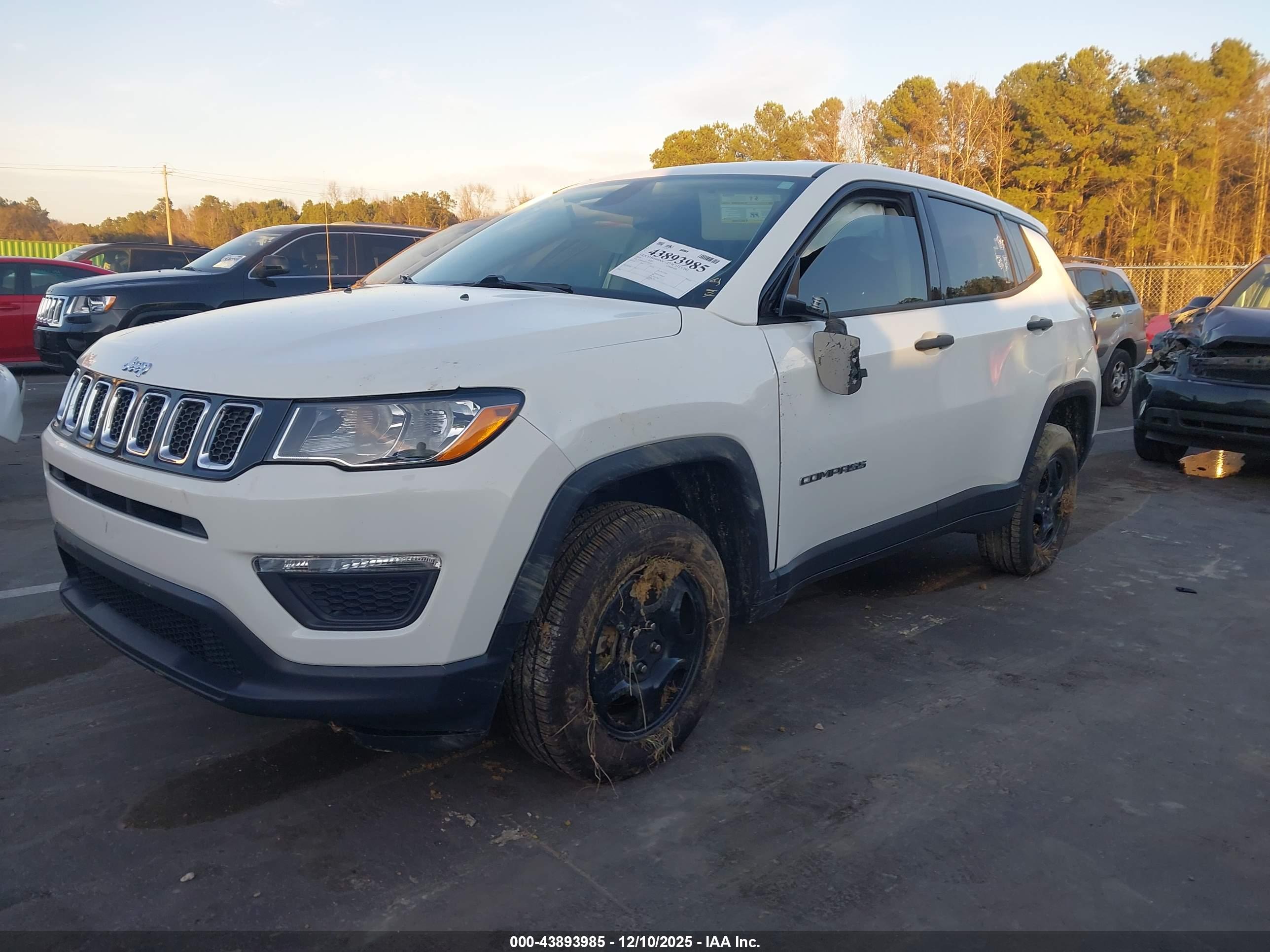 JEEP COMPASS image 2