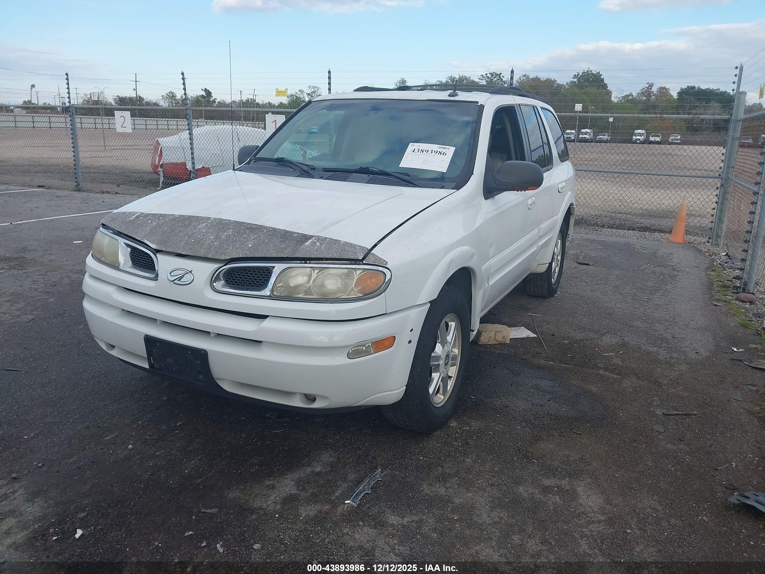 OLDSMOBILE BRAVADA image 2