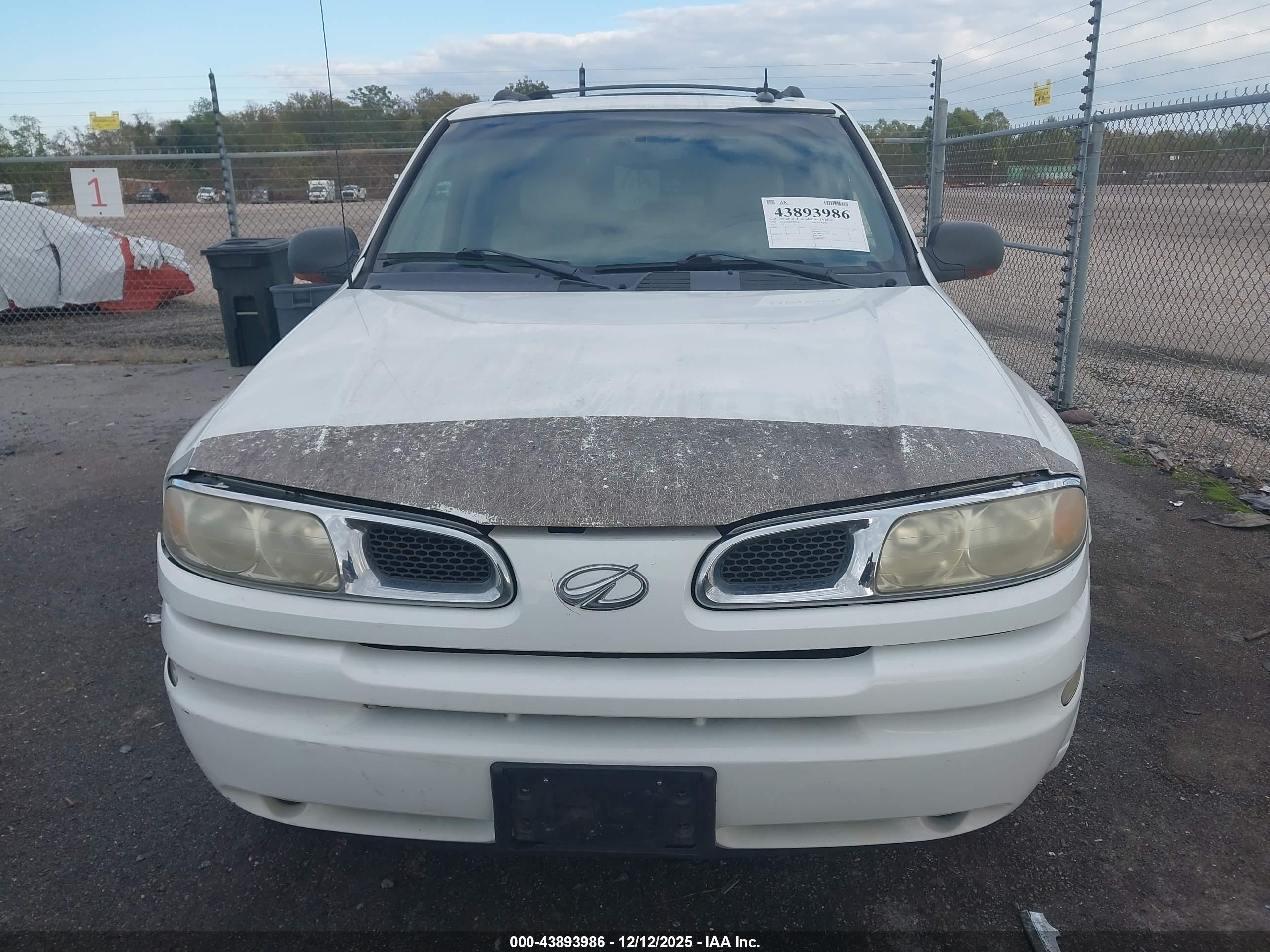 OLDSMOBILE BRAVADA image 6