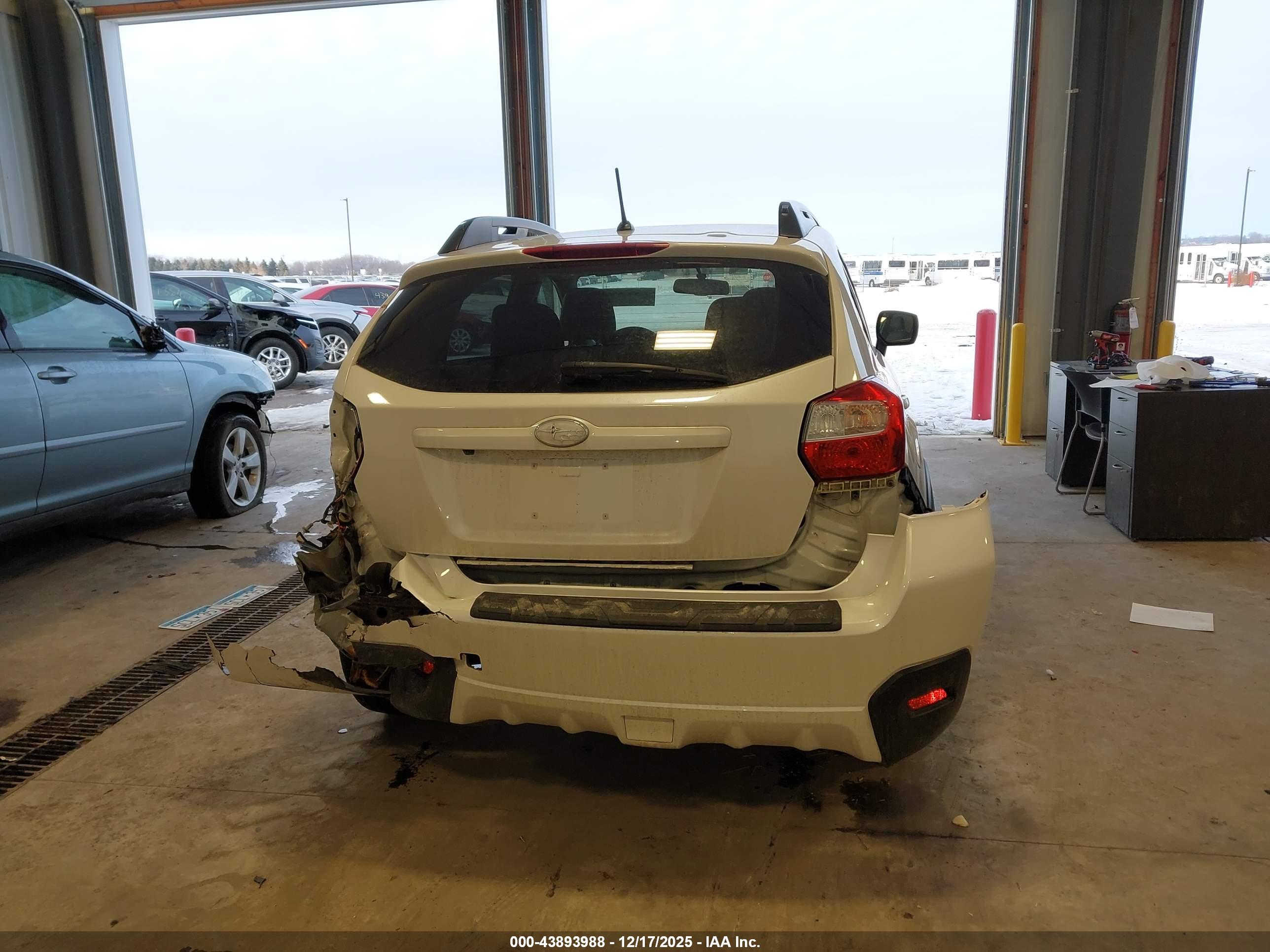 SUBARU XV image 6