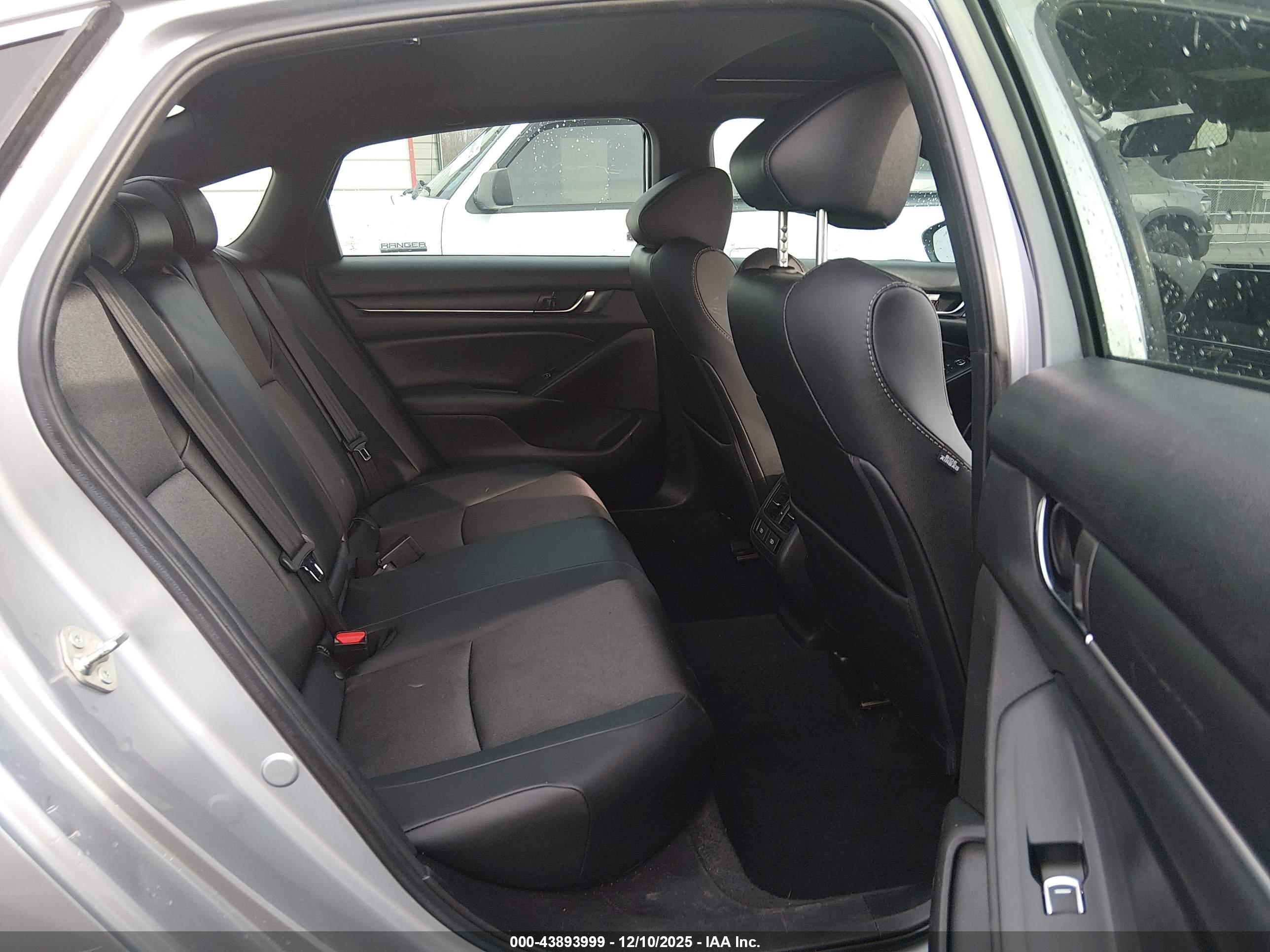 HONDA ACCORD image 8