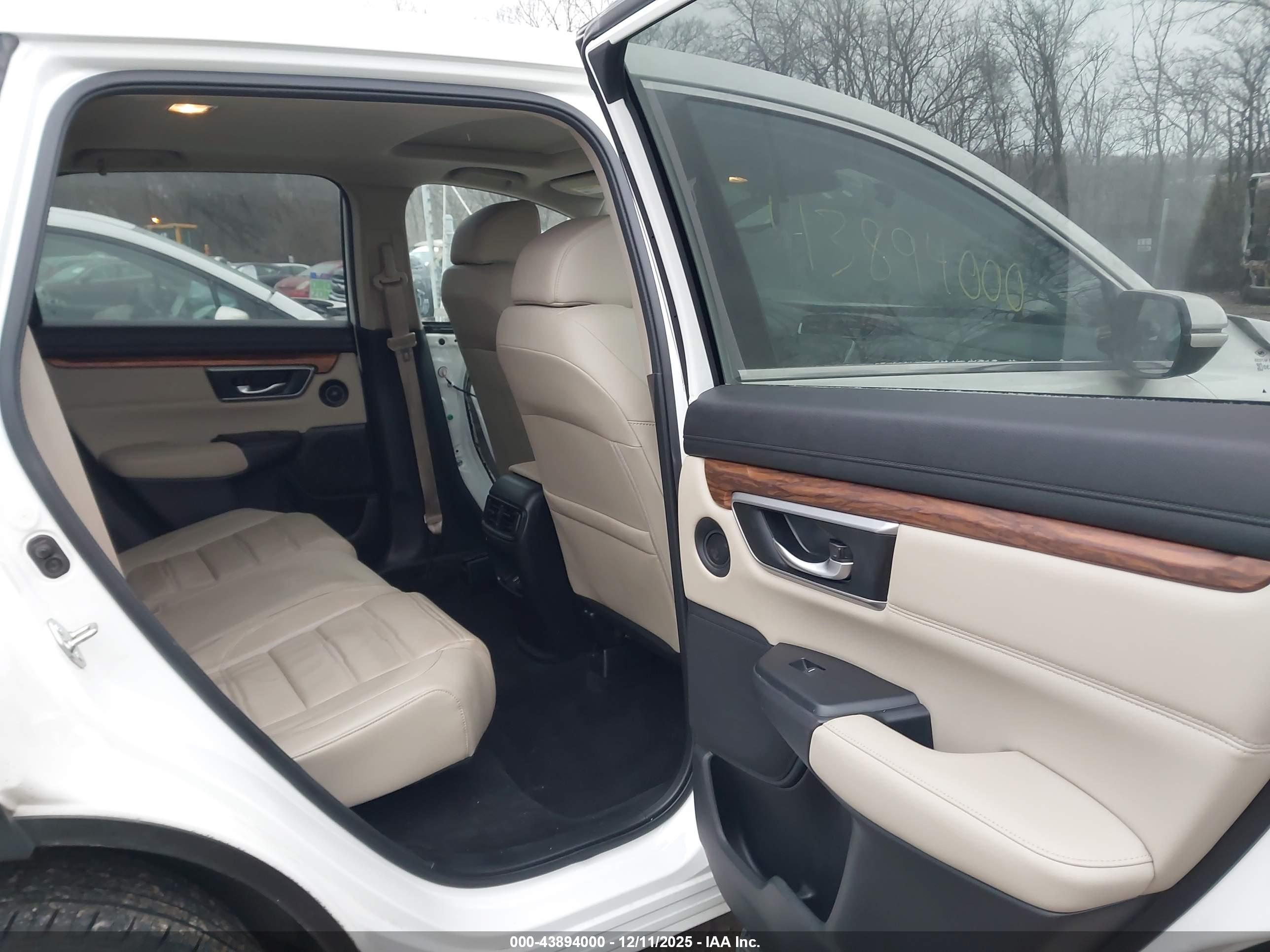 HONDA CR-V image 8