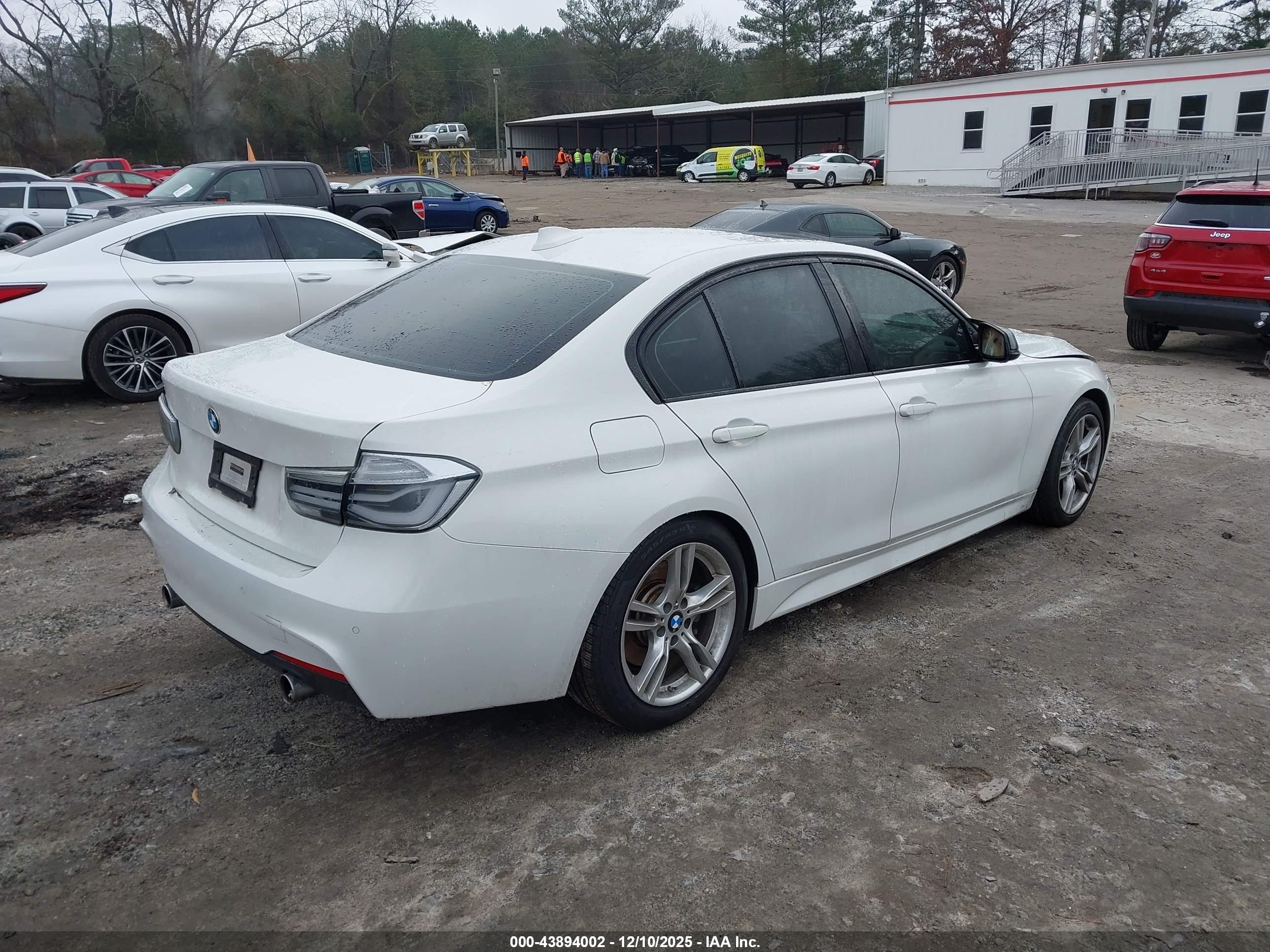 BMW 340I image 4