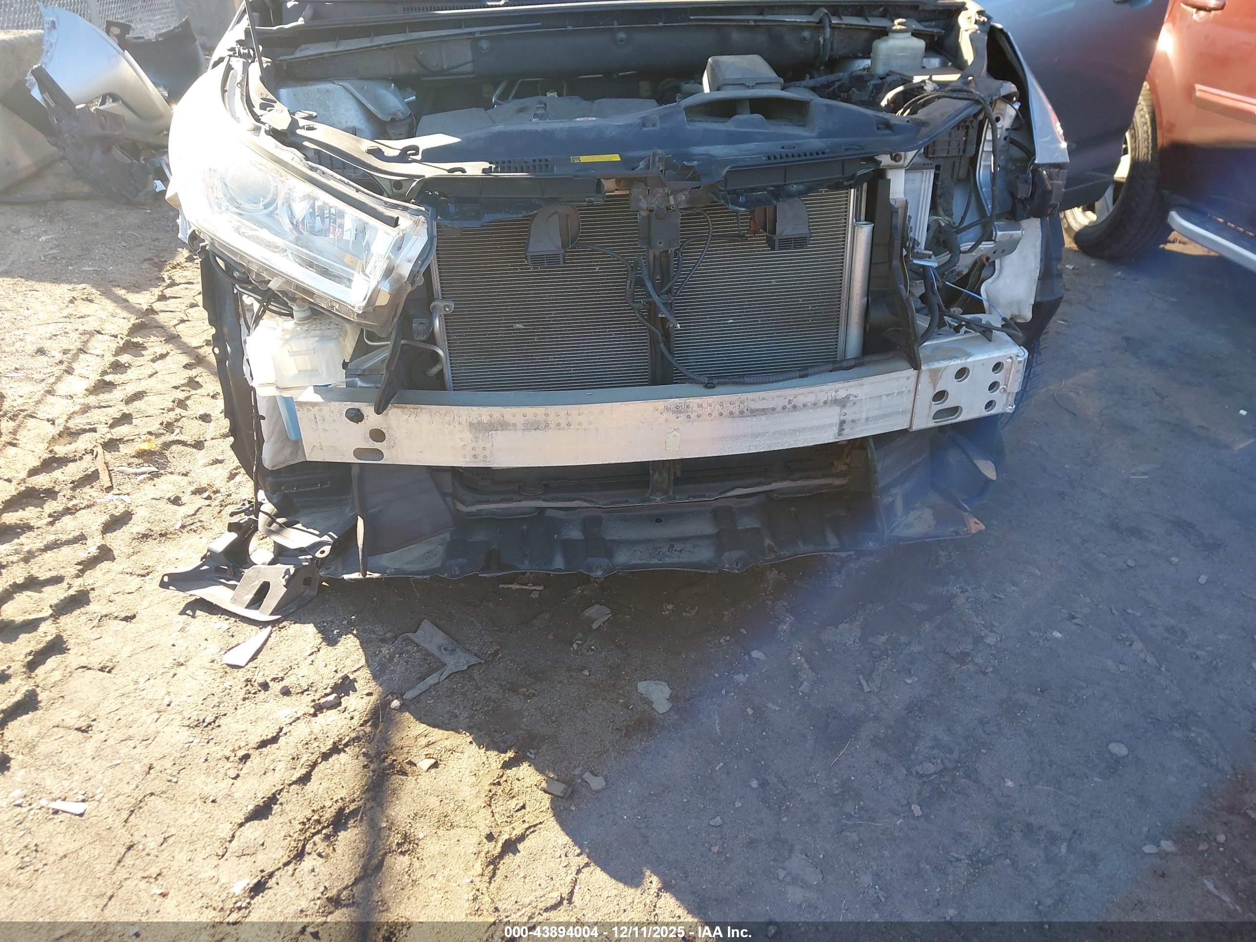TOYOTA HIGHLANDER image 6