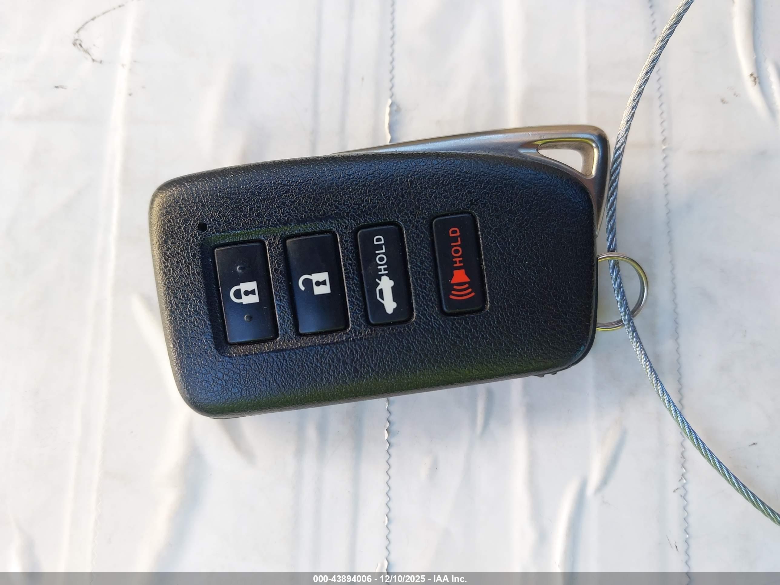 LEXUS ES image 11