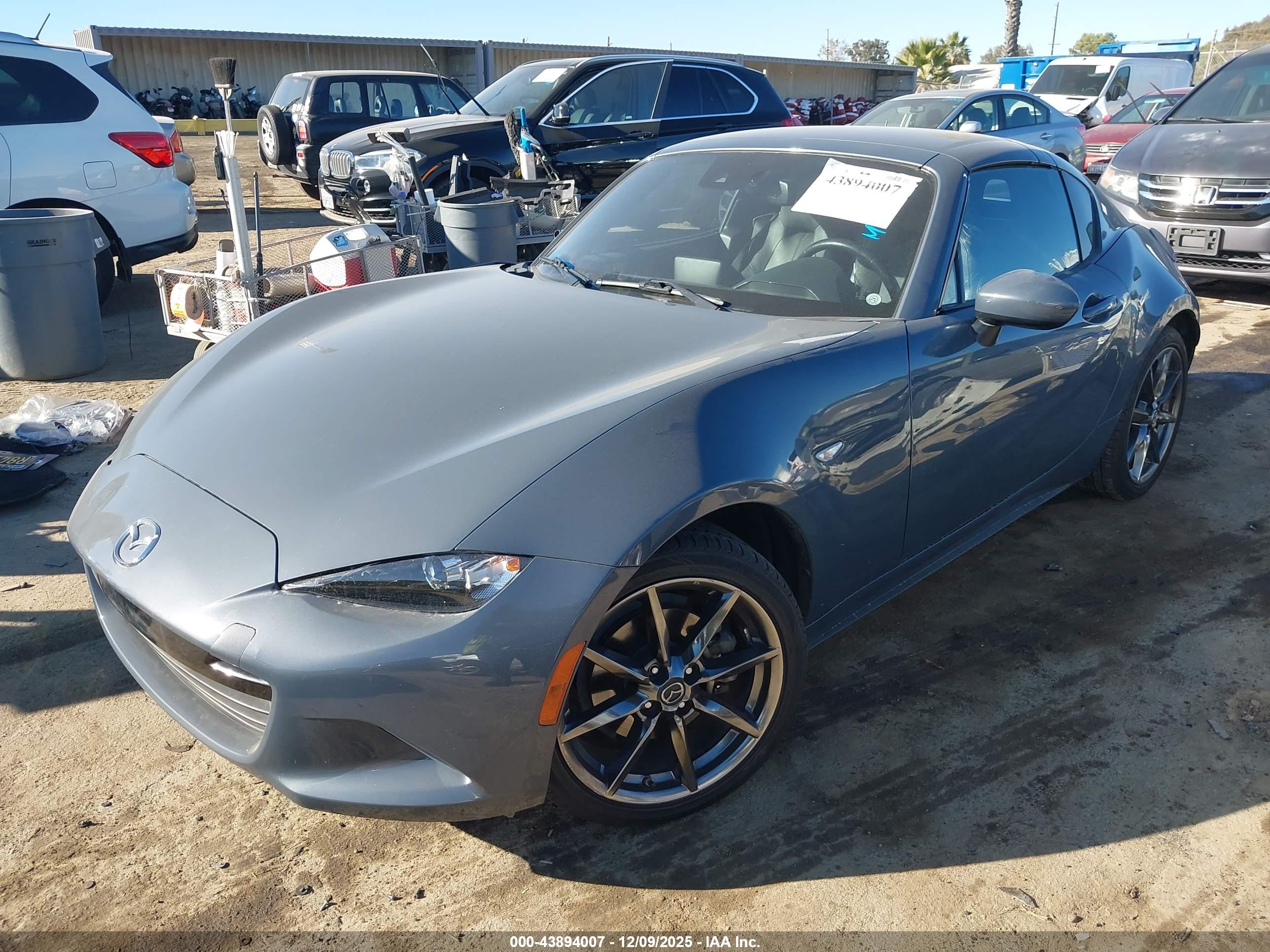 MAZDA MX-5 image 2