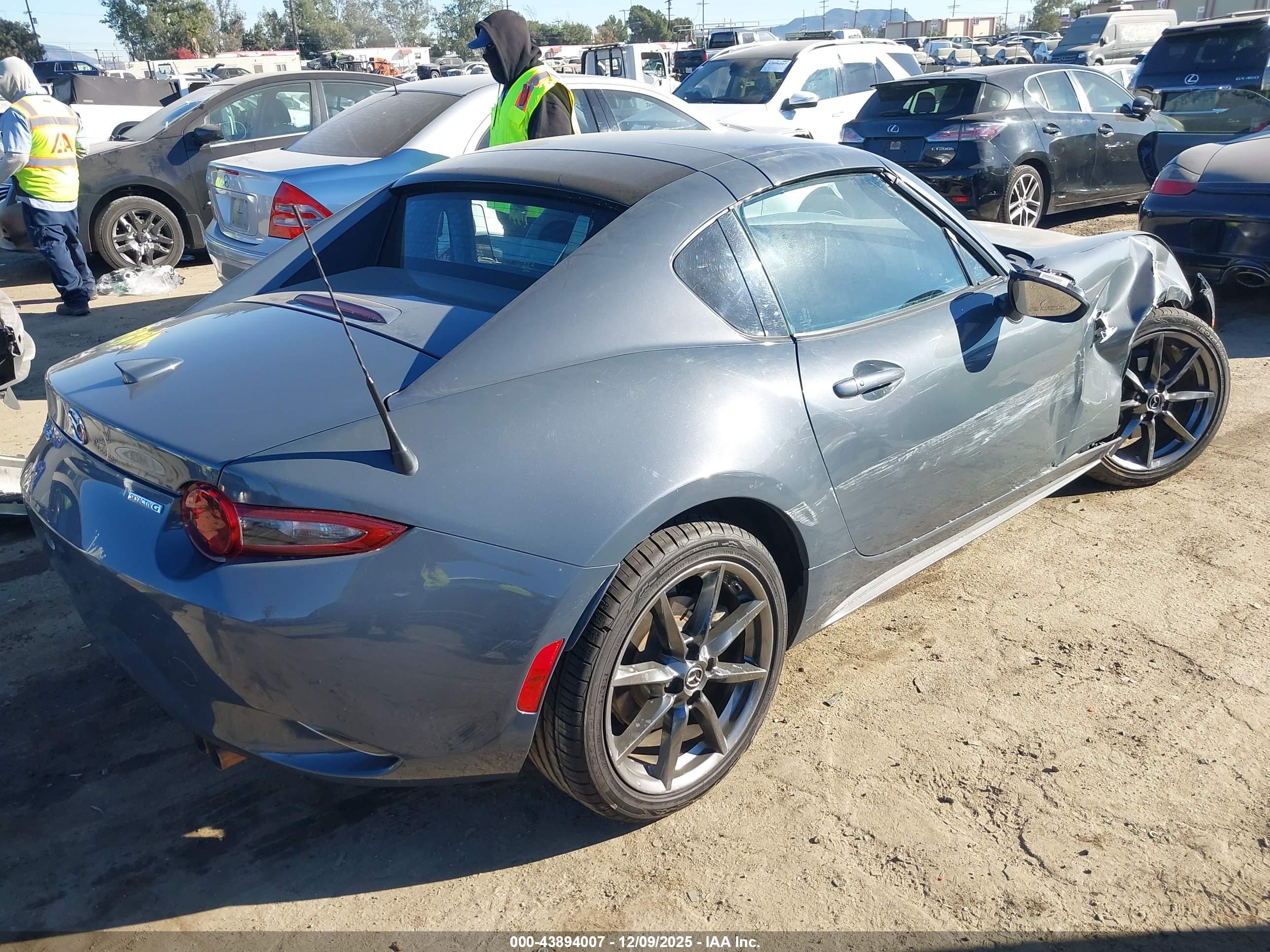 MAZDA MX-5 image 4