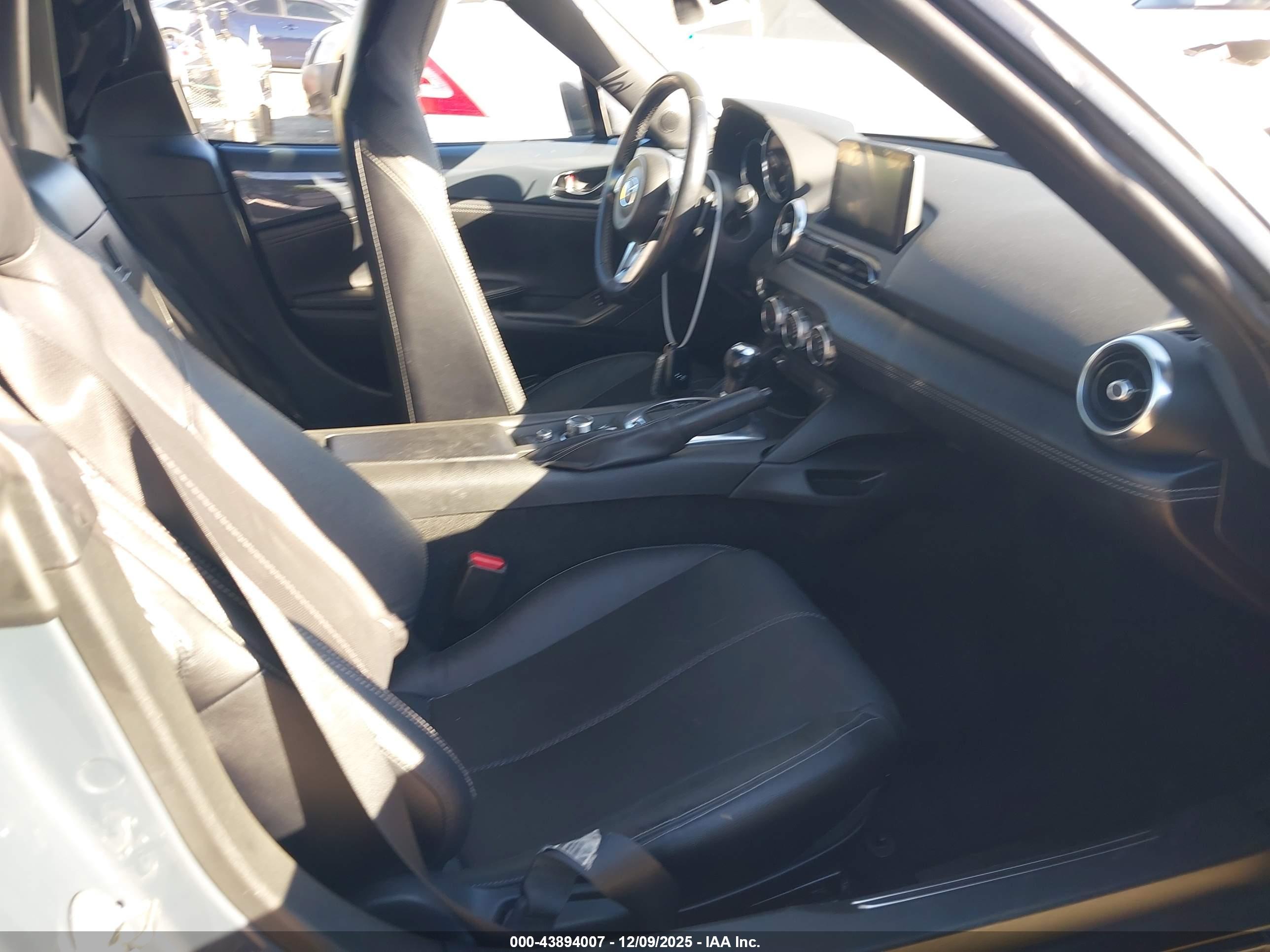 MAZDA MX-5 image 8