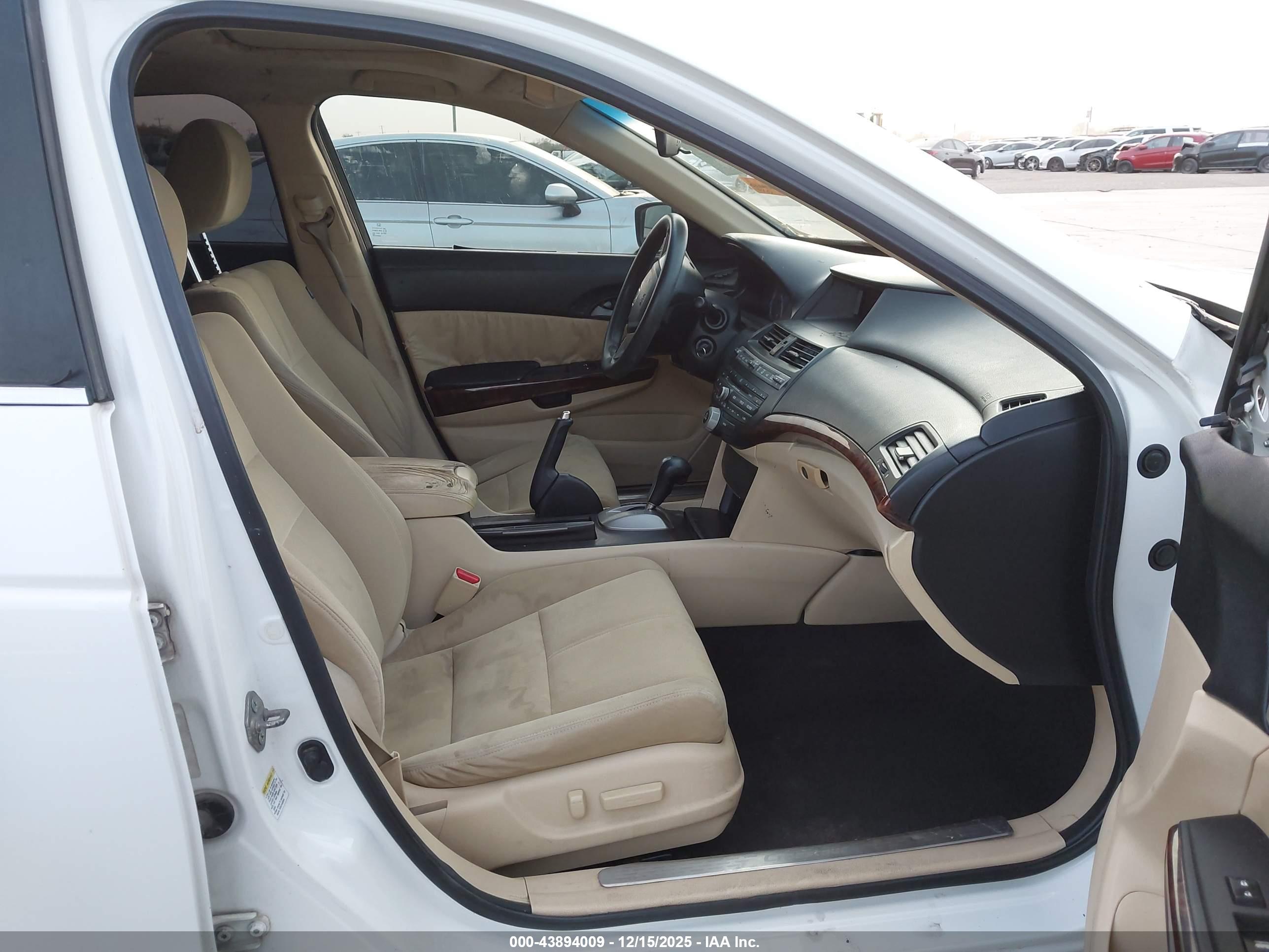HONDA ACCORD image 5