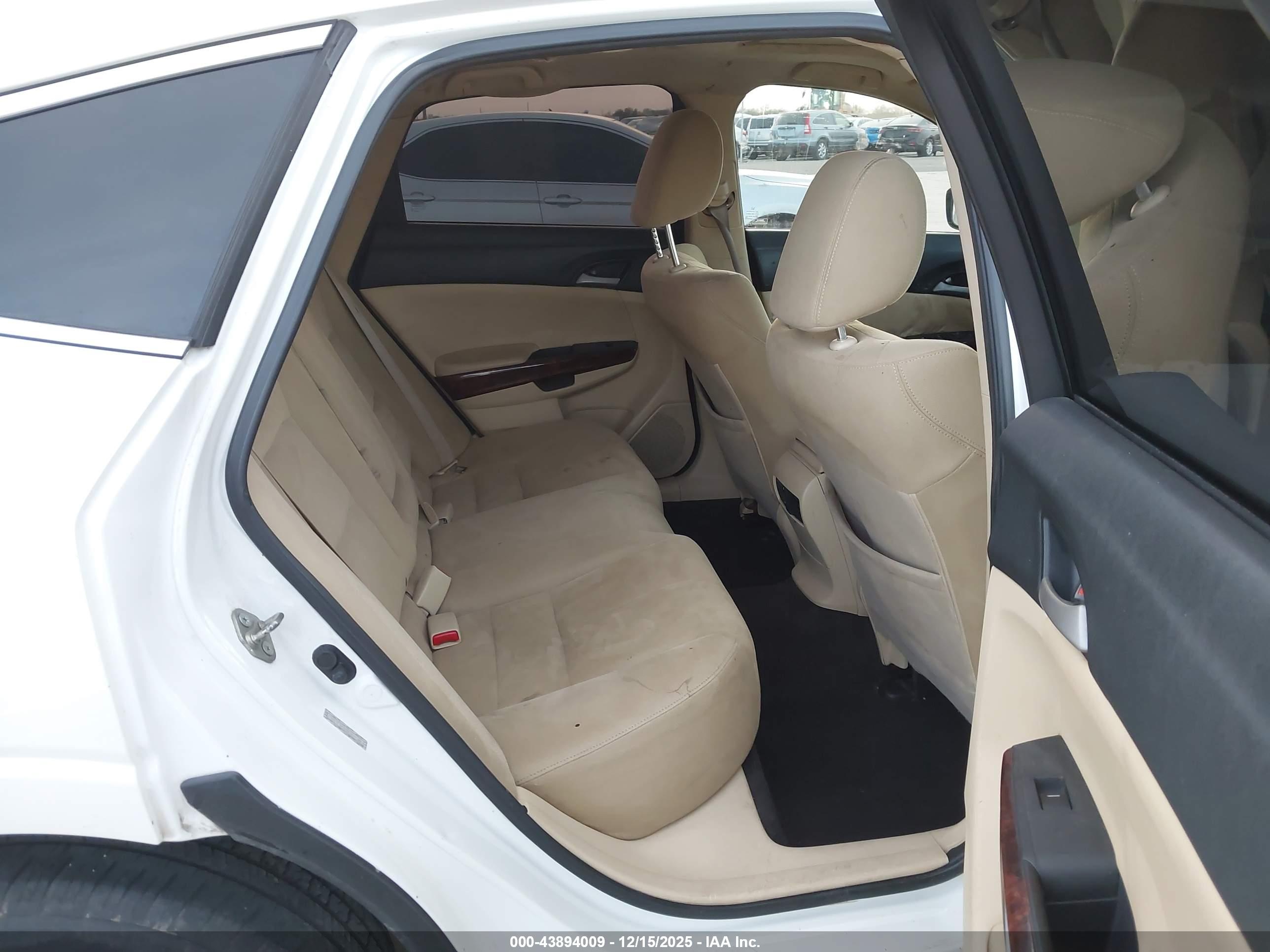 HONDA ACCORD image 8