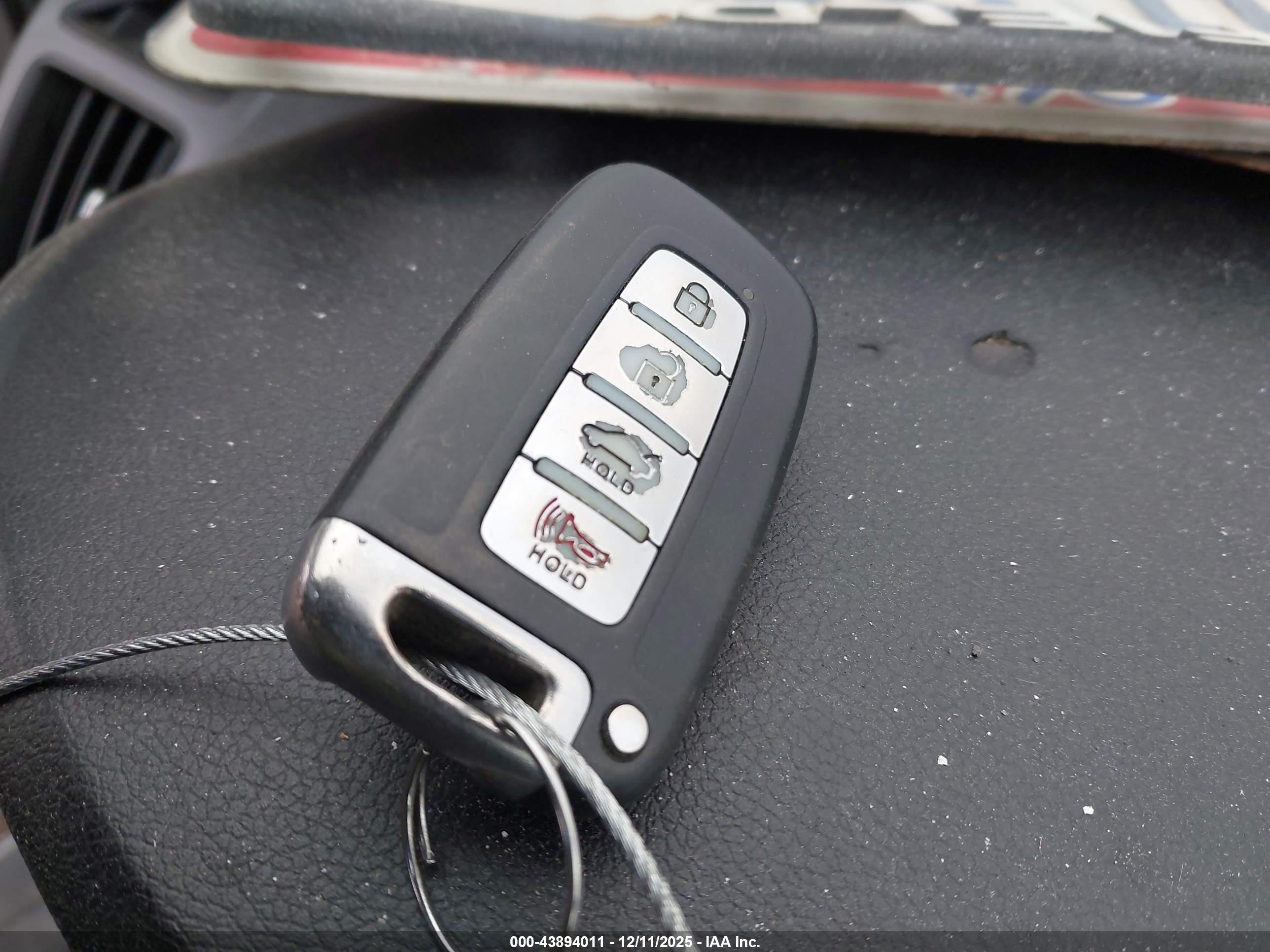 HYUNDAI SONATA image 11