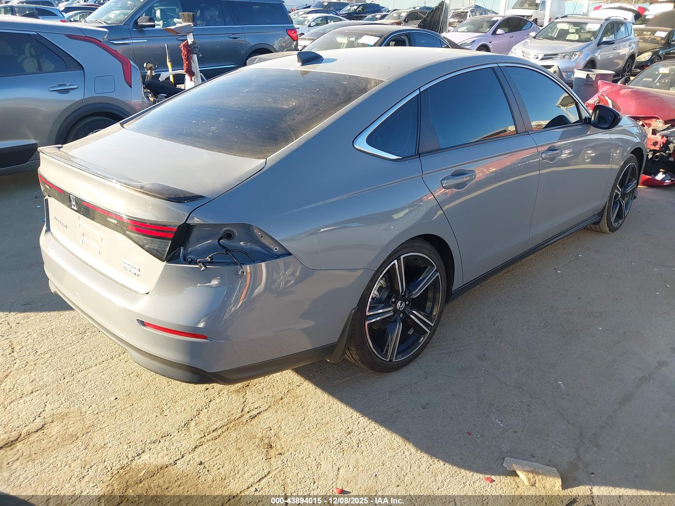 HONDA ACCORD image 4