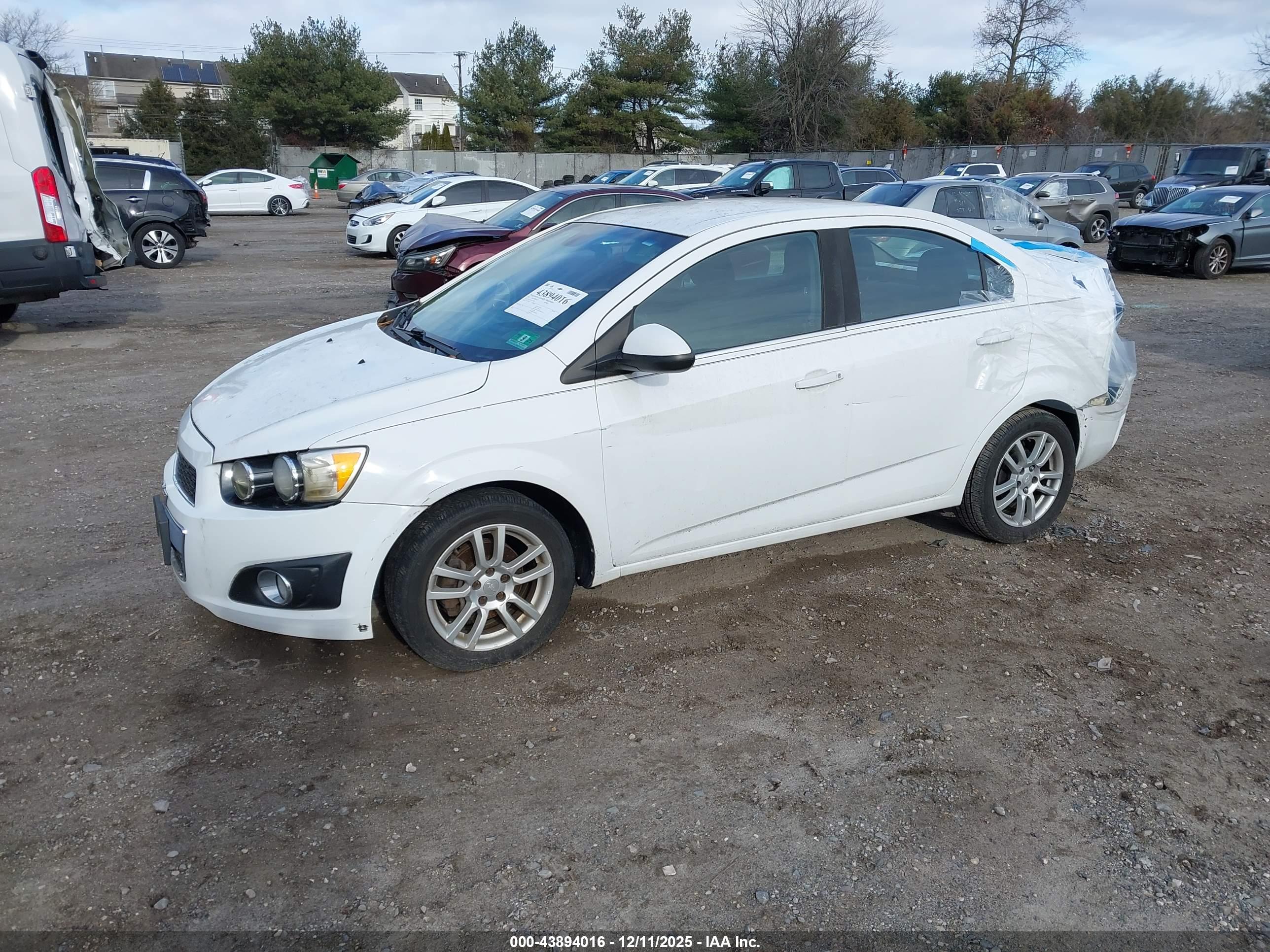 CHEVROLET SONIC image 2