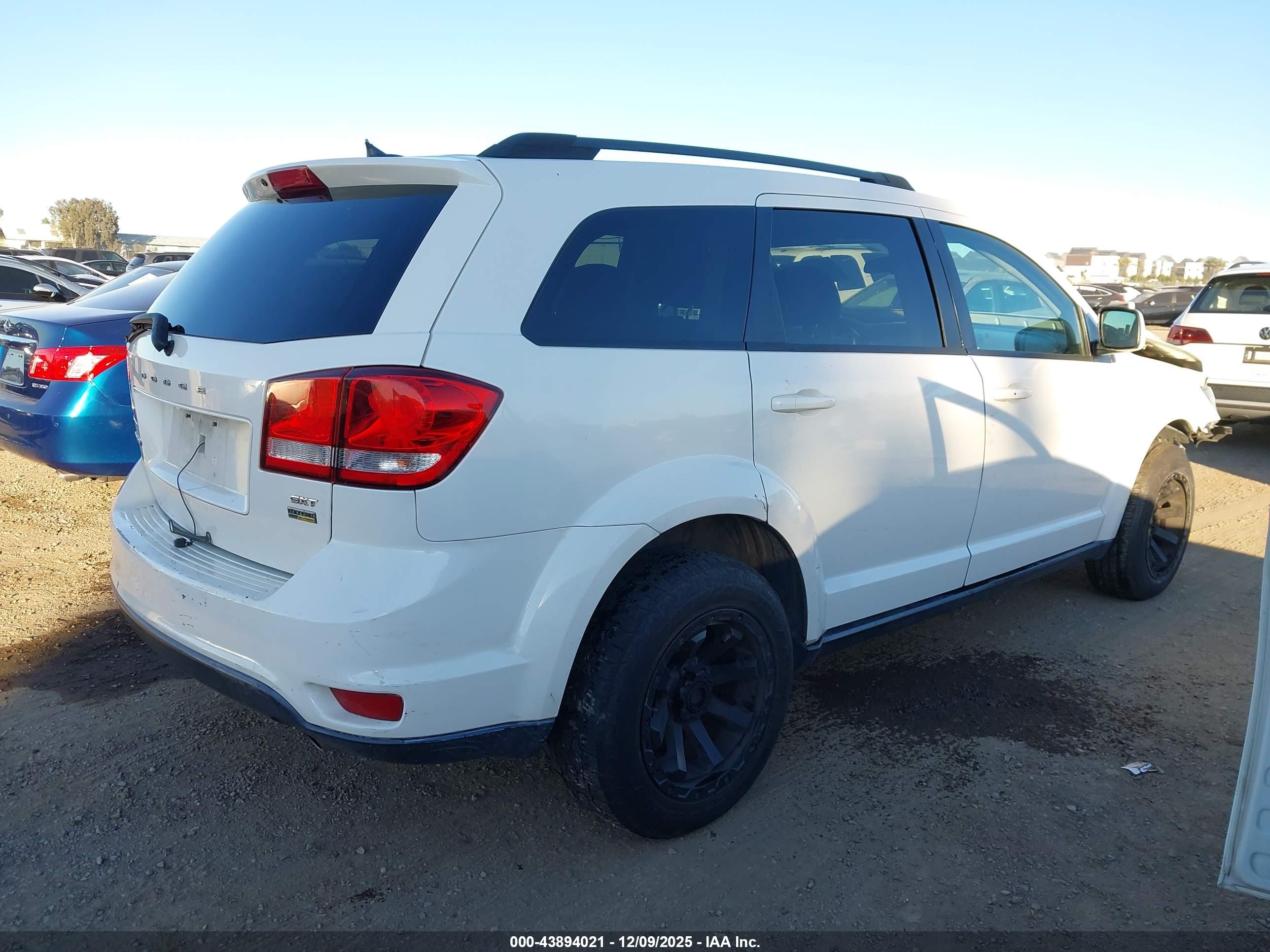 DODGE JOURNEY image 4