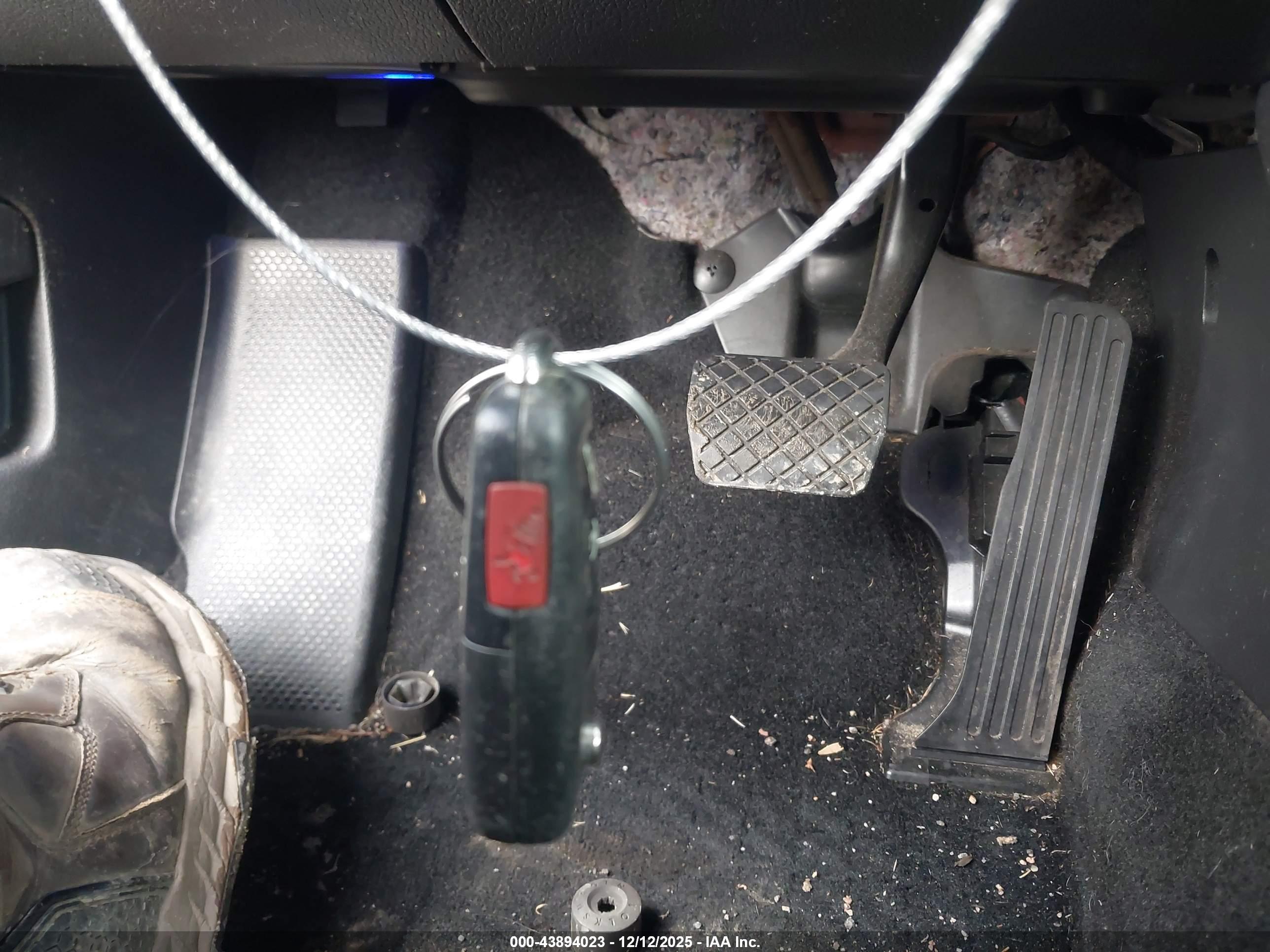 VOLKSWAGEN PASSAT image 11