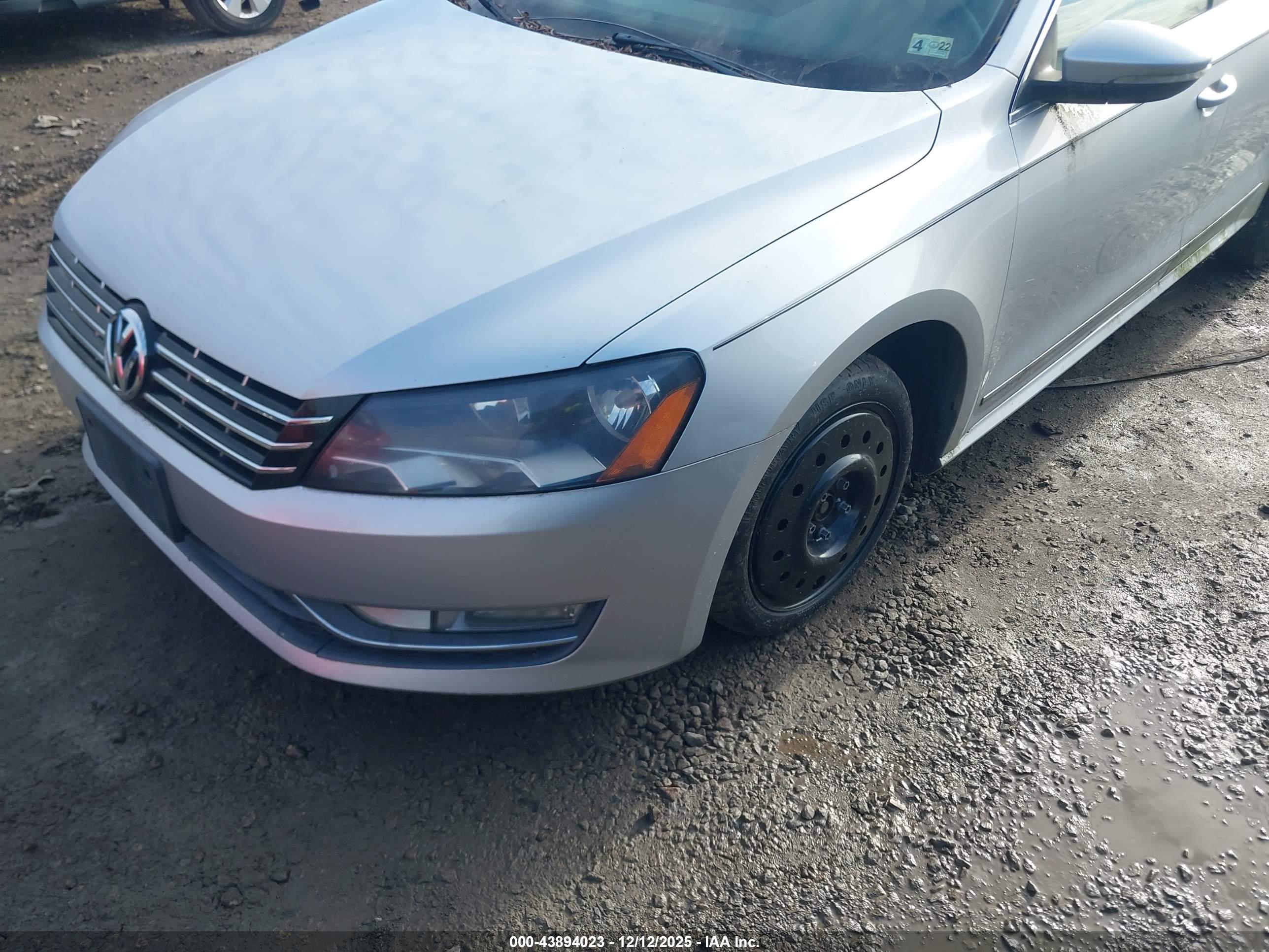 VOLKSWAGEN PASSAT image 6