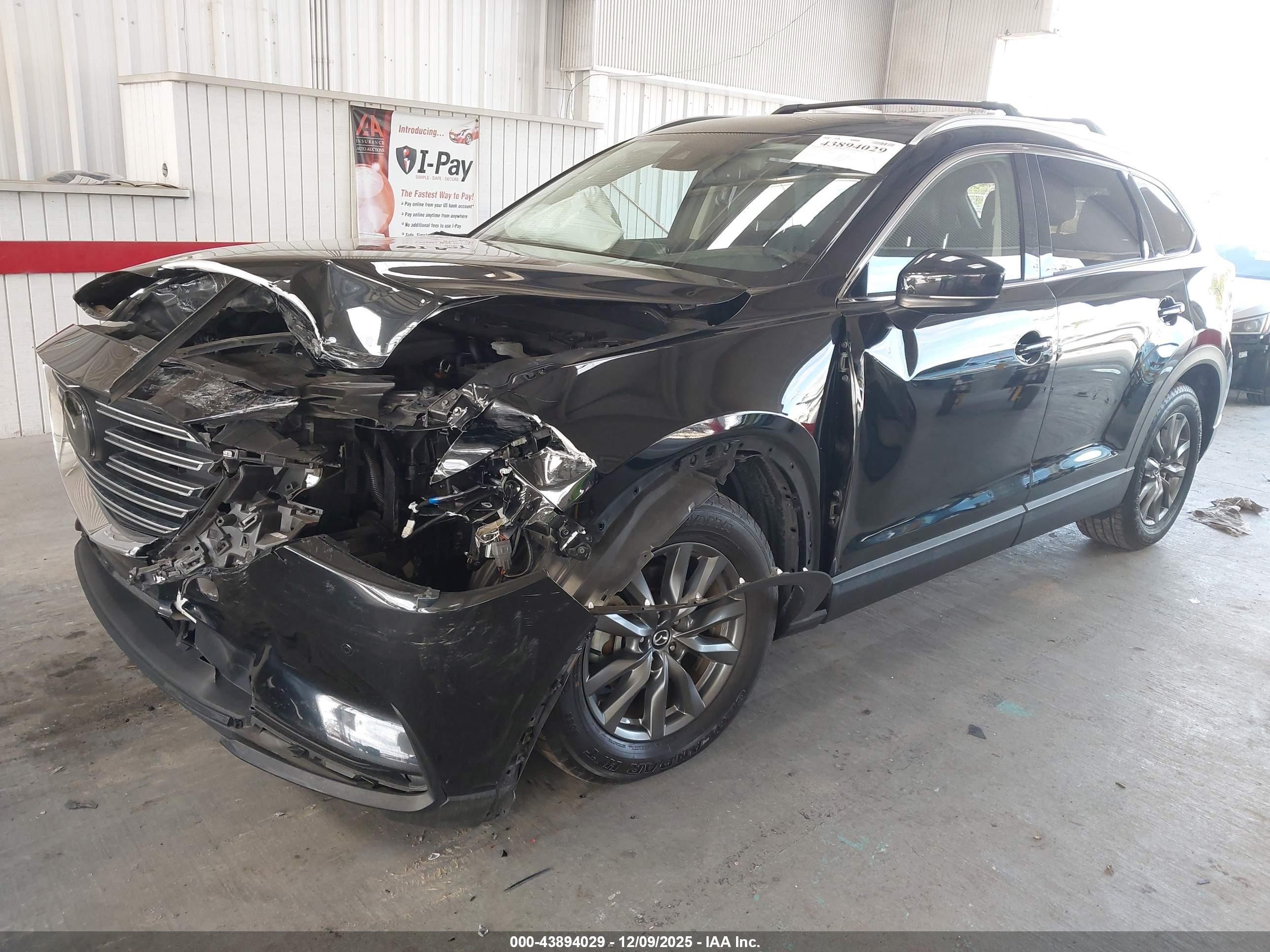 MAZDA CX-9 image 2