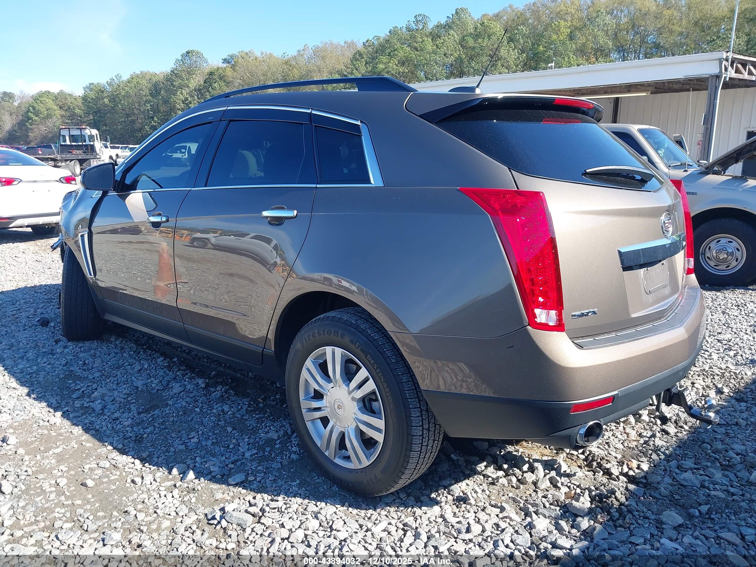 CADILLAC SRX image 3