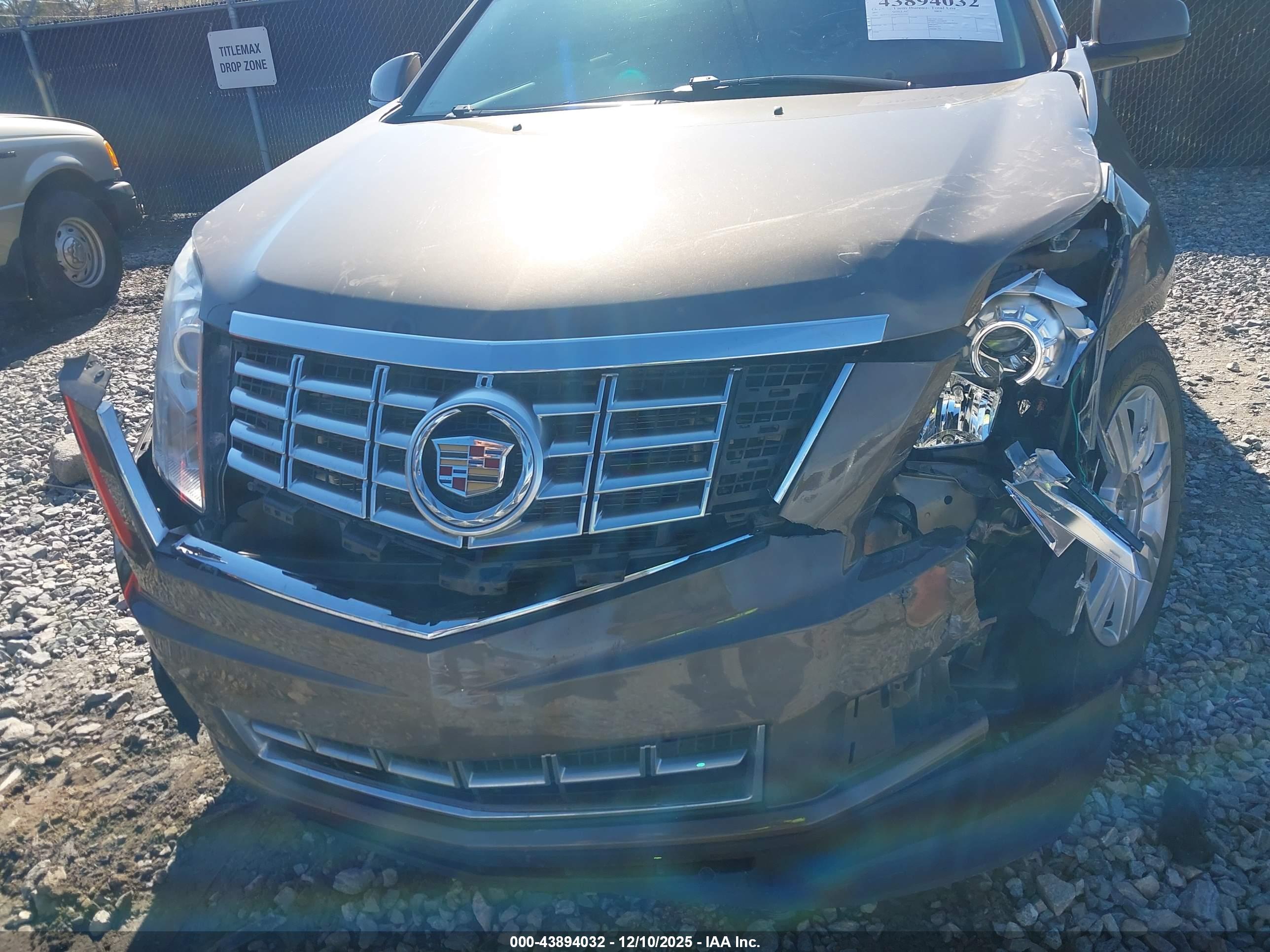 CADILLAC SRX image 6