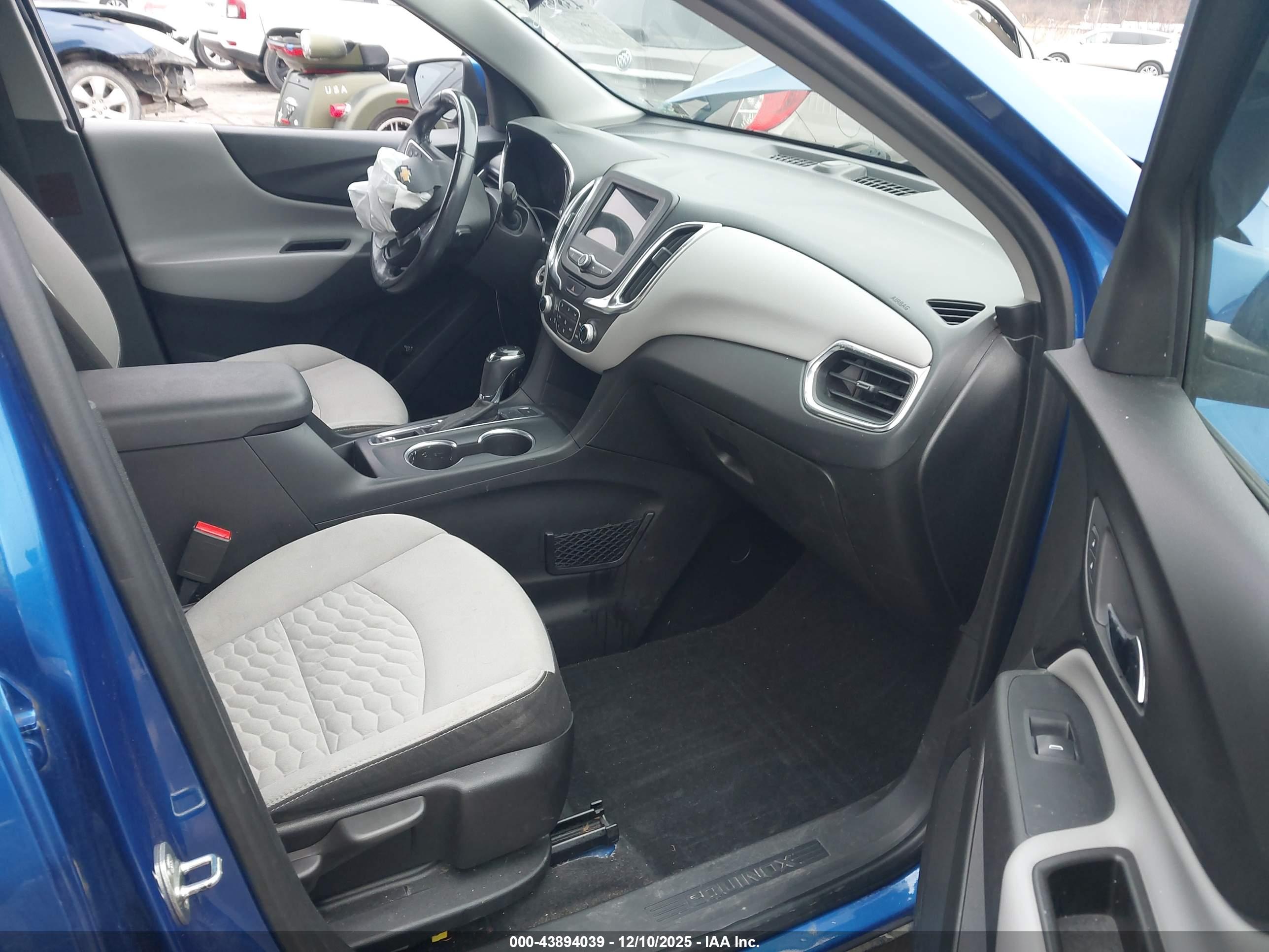 CHEVROLET EQUINOX image 5