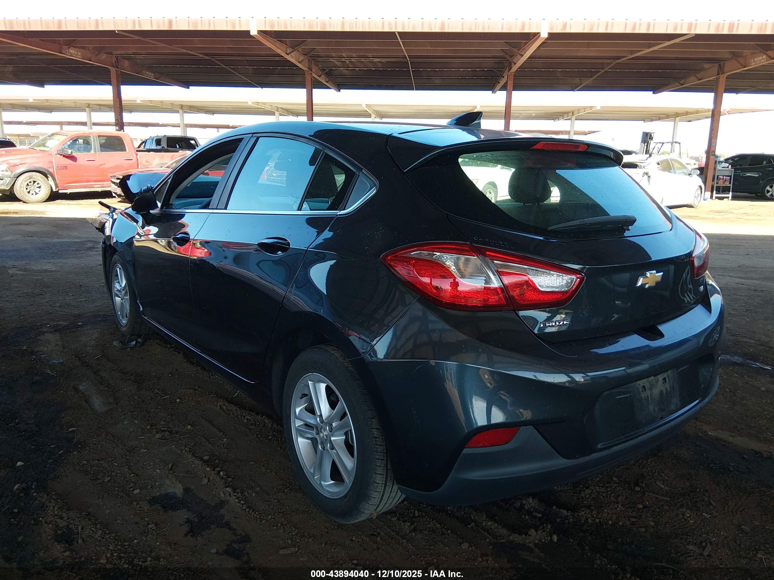 CHEVROLET CRUZE image 3
