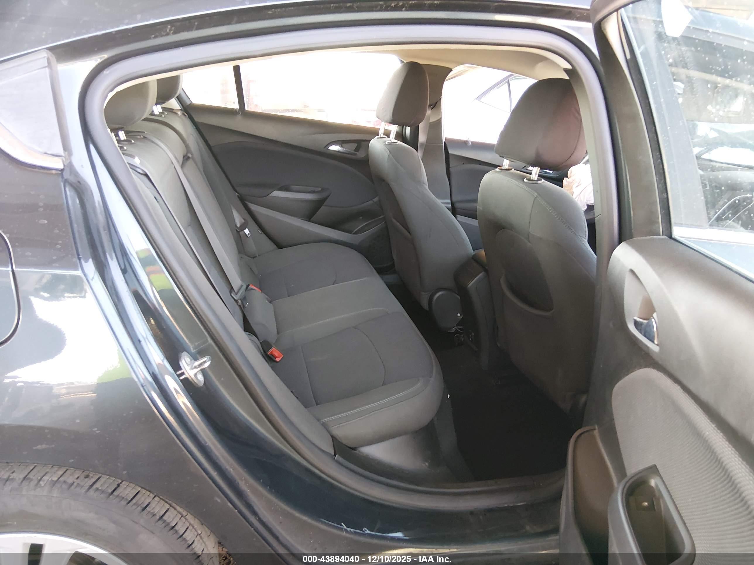 CHEVROLET CRUZE image 8