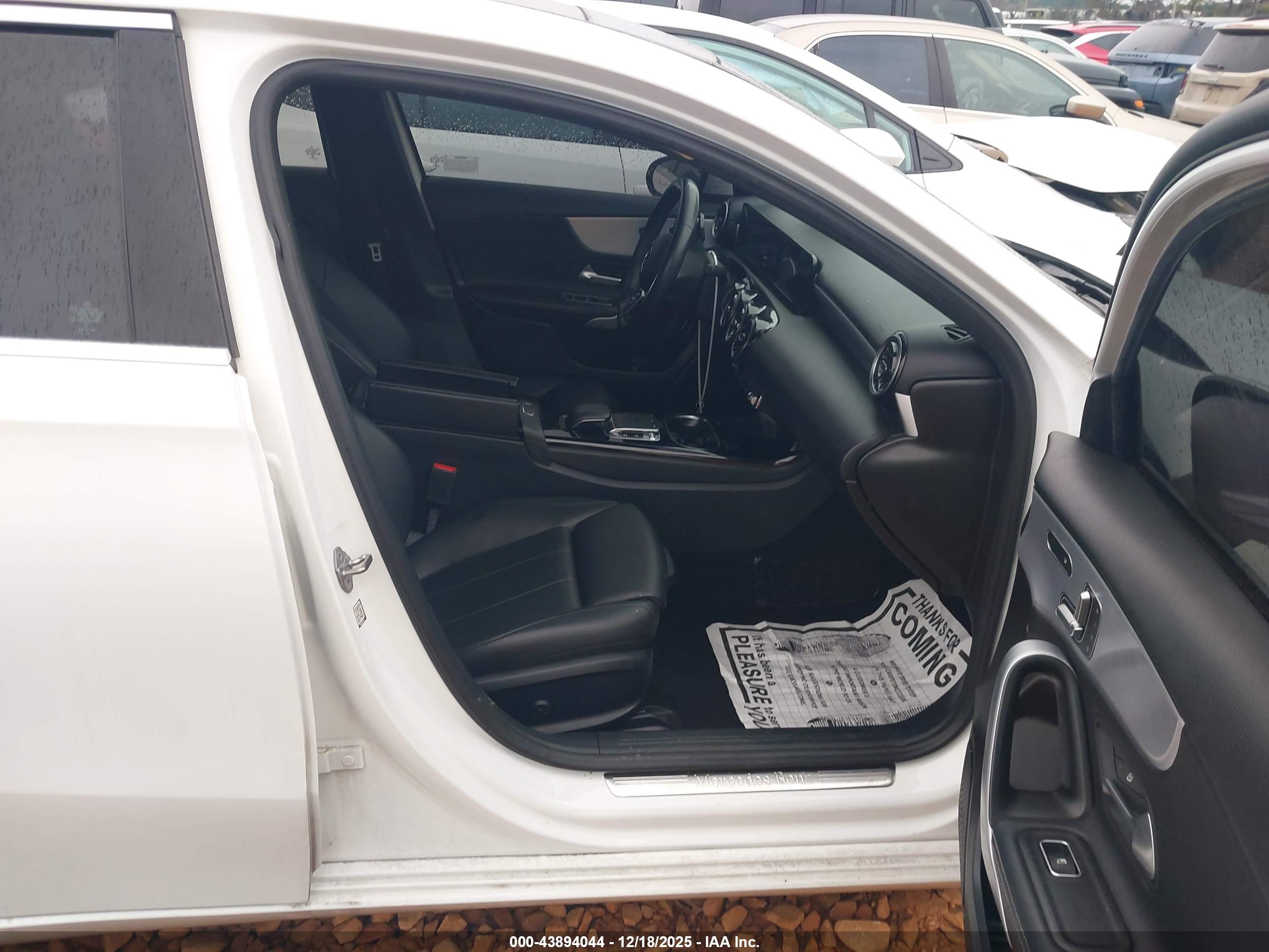 MERCEDES-BENZ A image 5